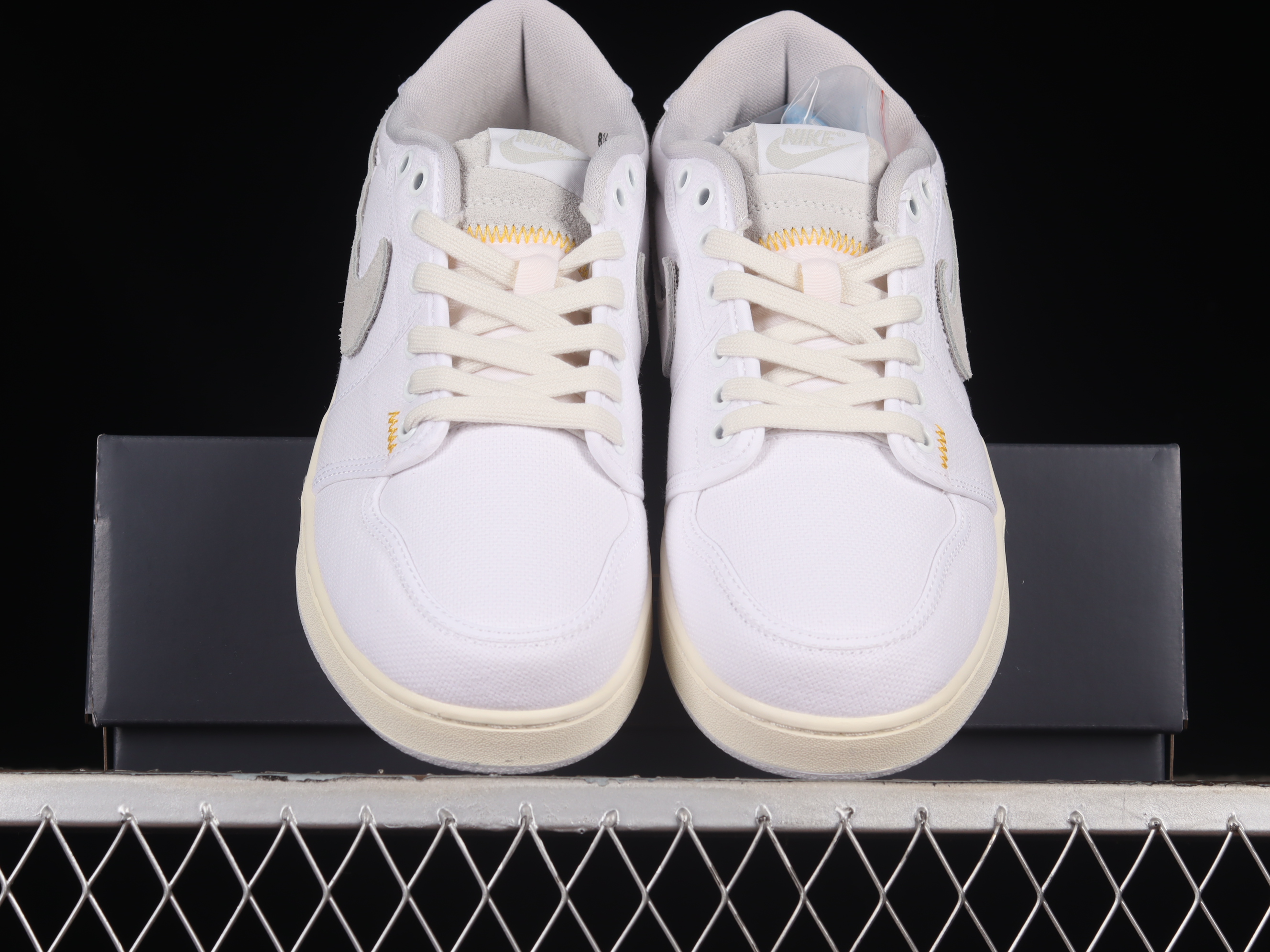 AJ1 low top