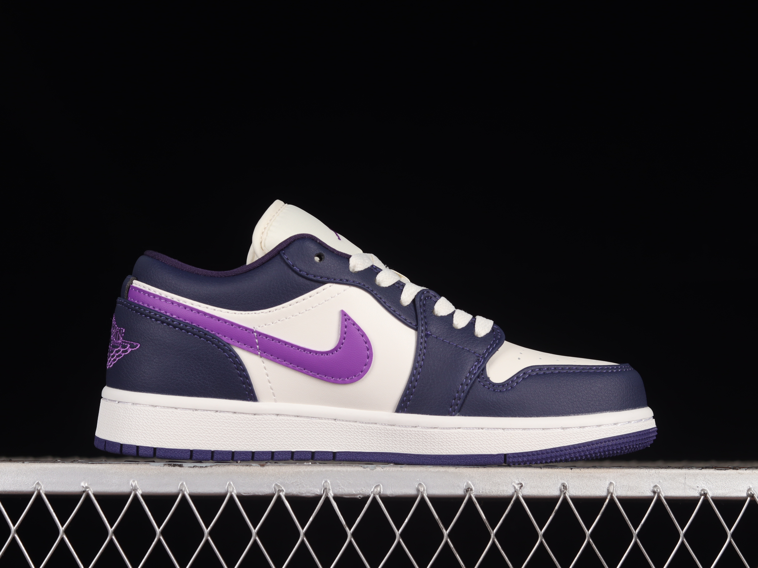 AJ1 low top