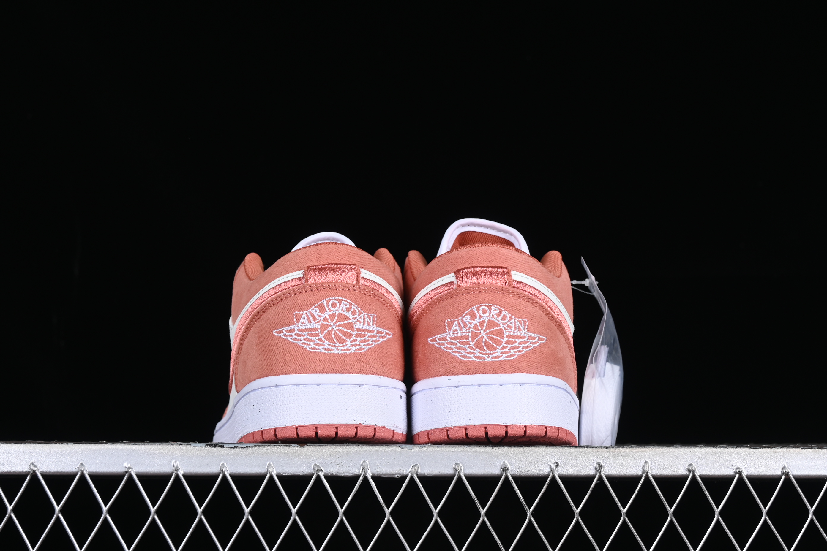 AJ1 low top
