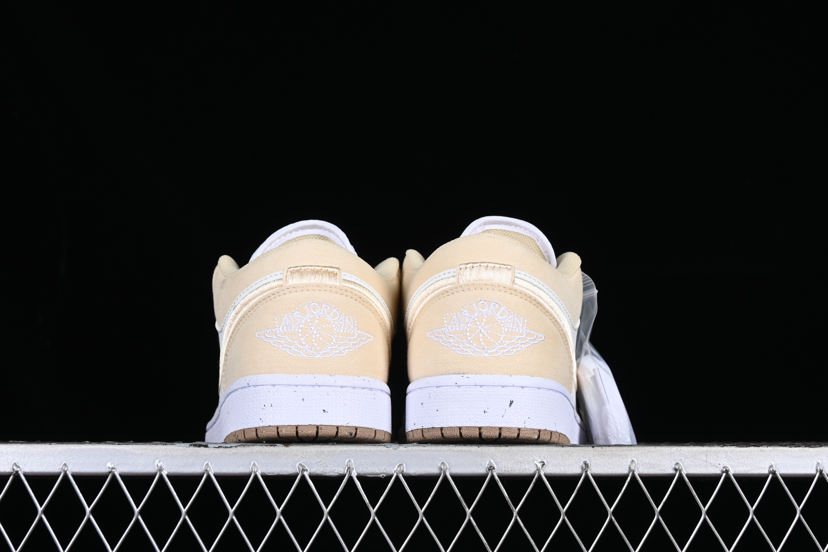 AJ1 low top