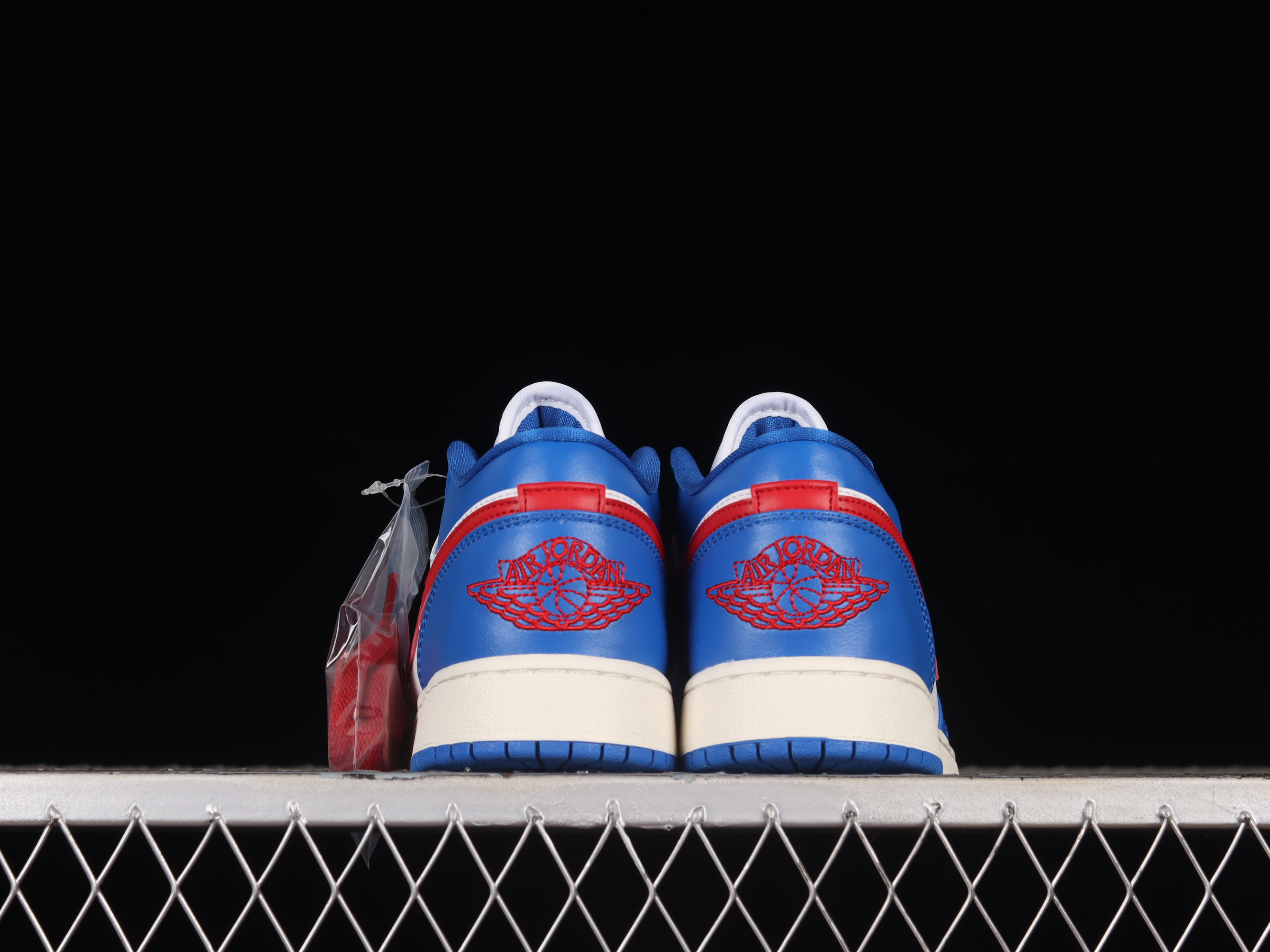 AJ1 low top