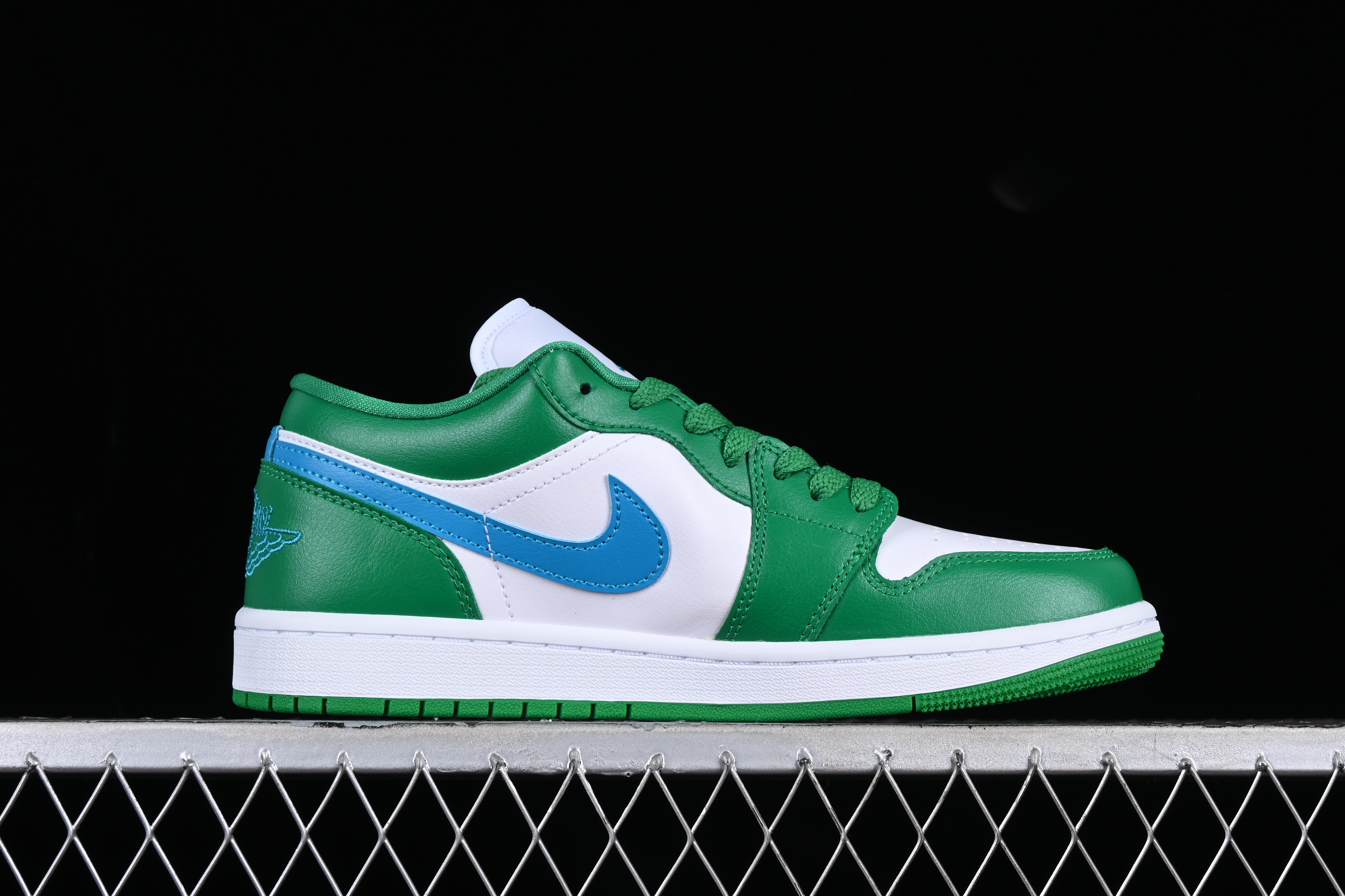 AJ1 low top