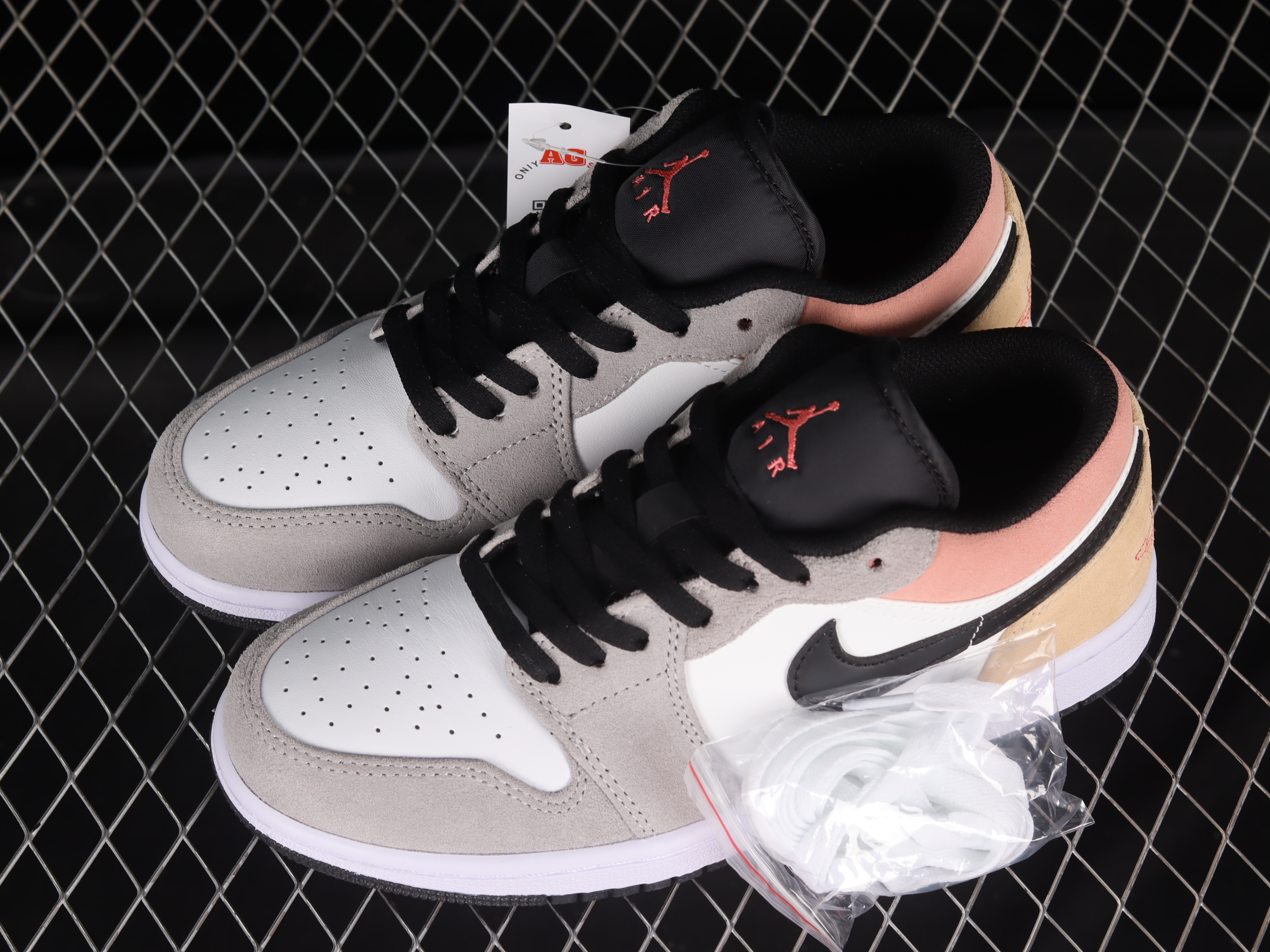 AJ1 low top