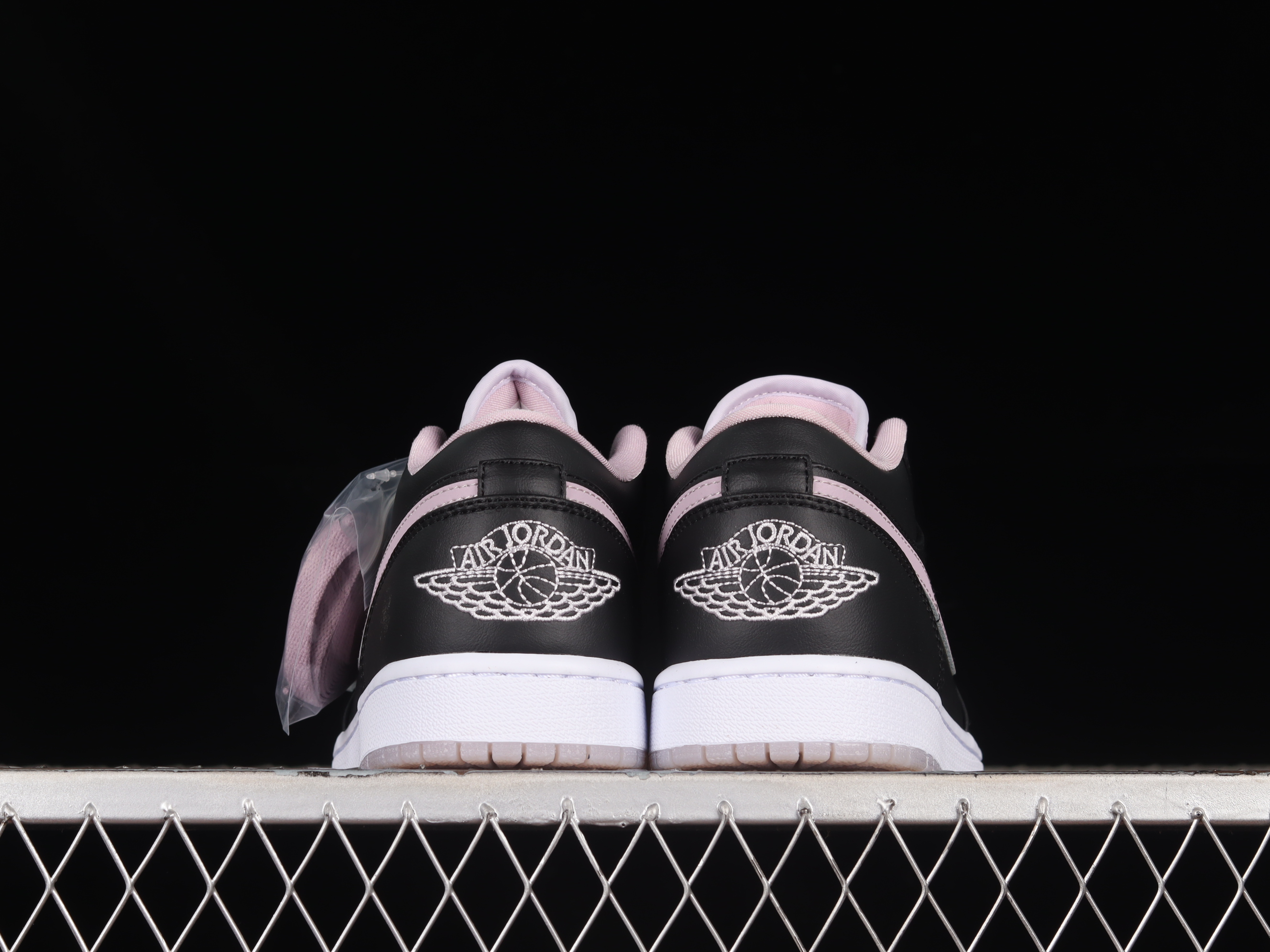 AJ1 low top
