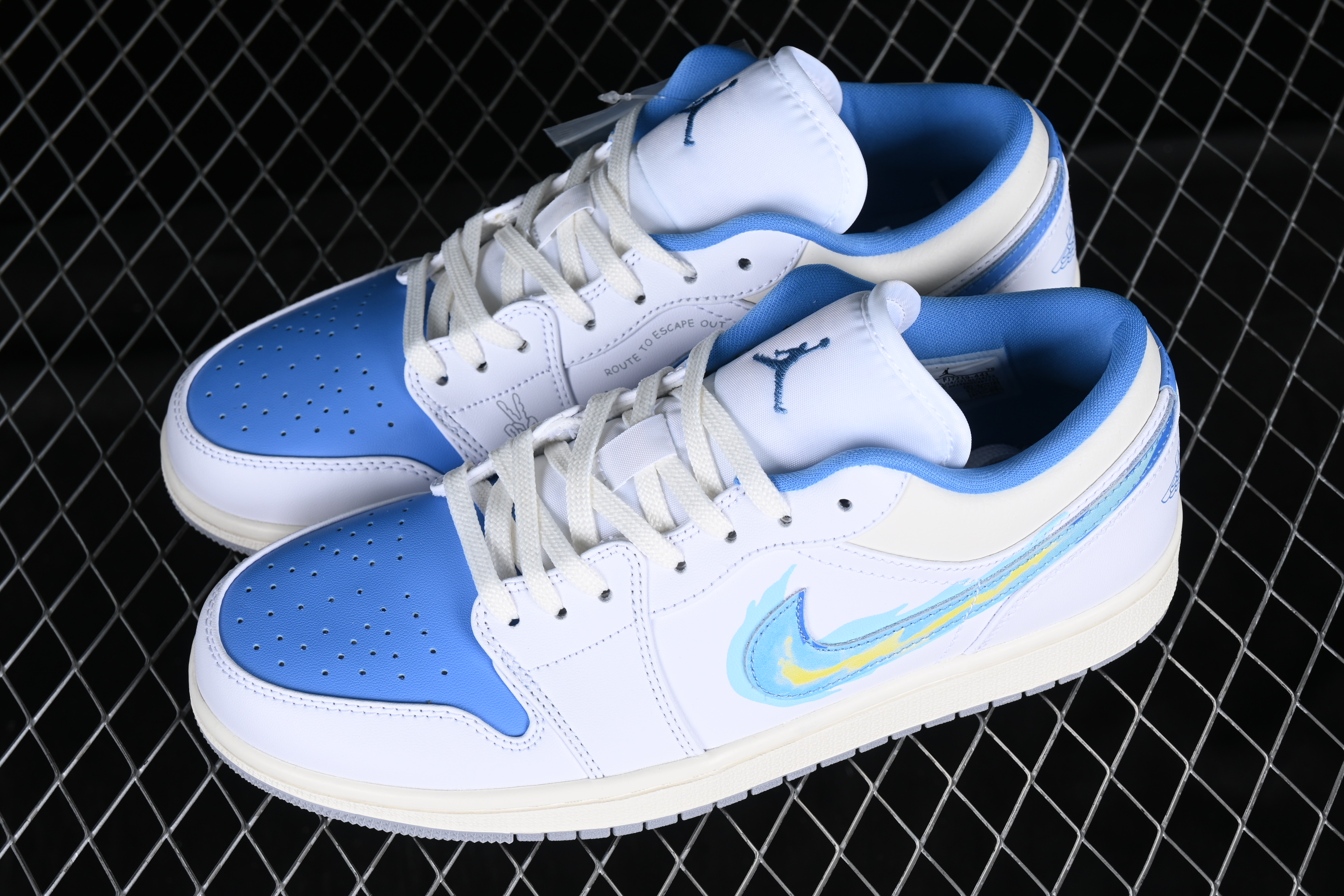 AJ1 low top