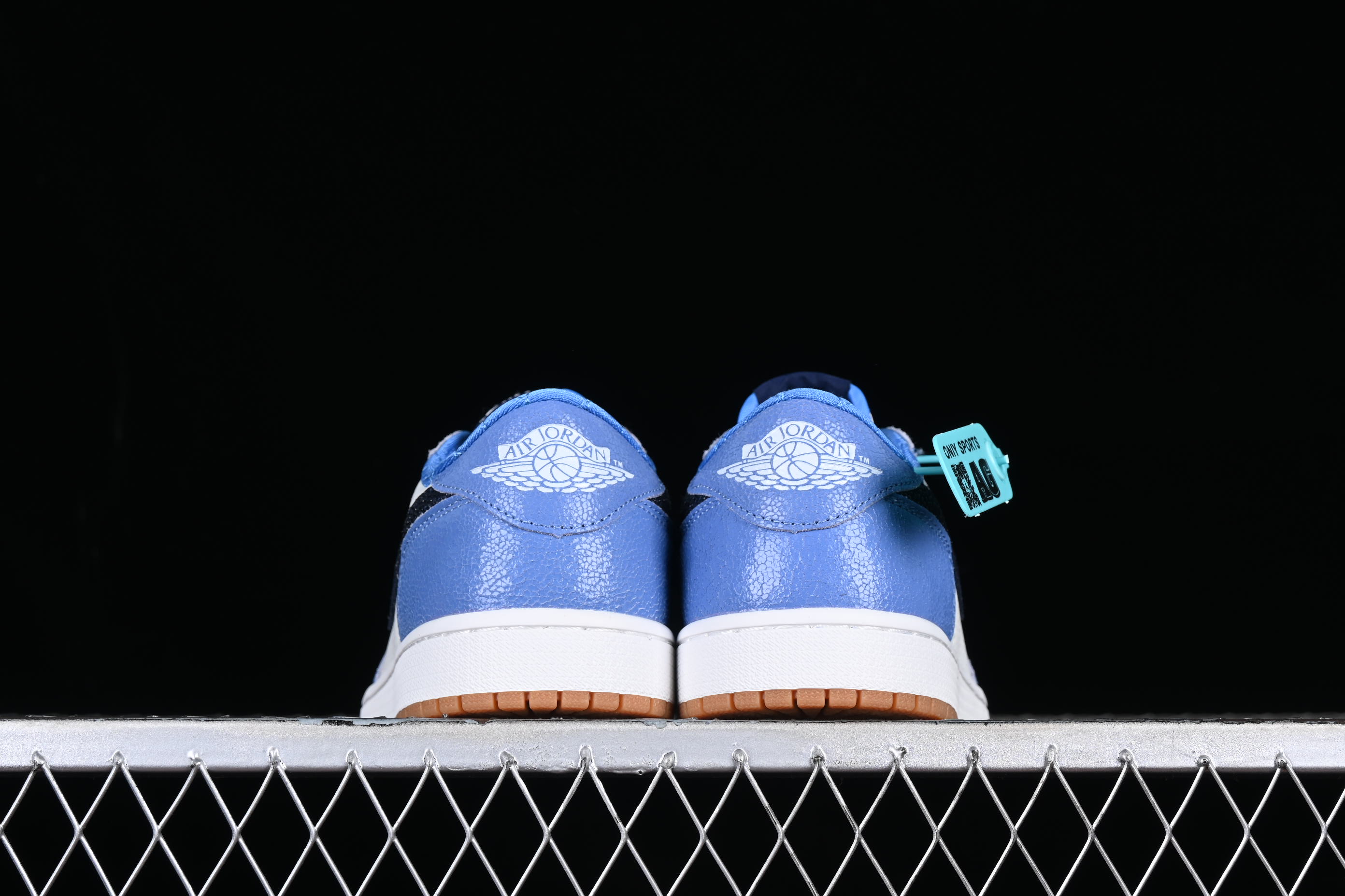 AJ1 low top