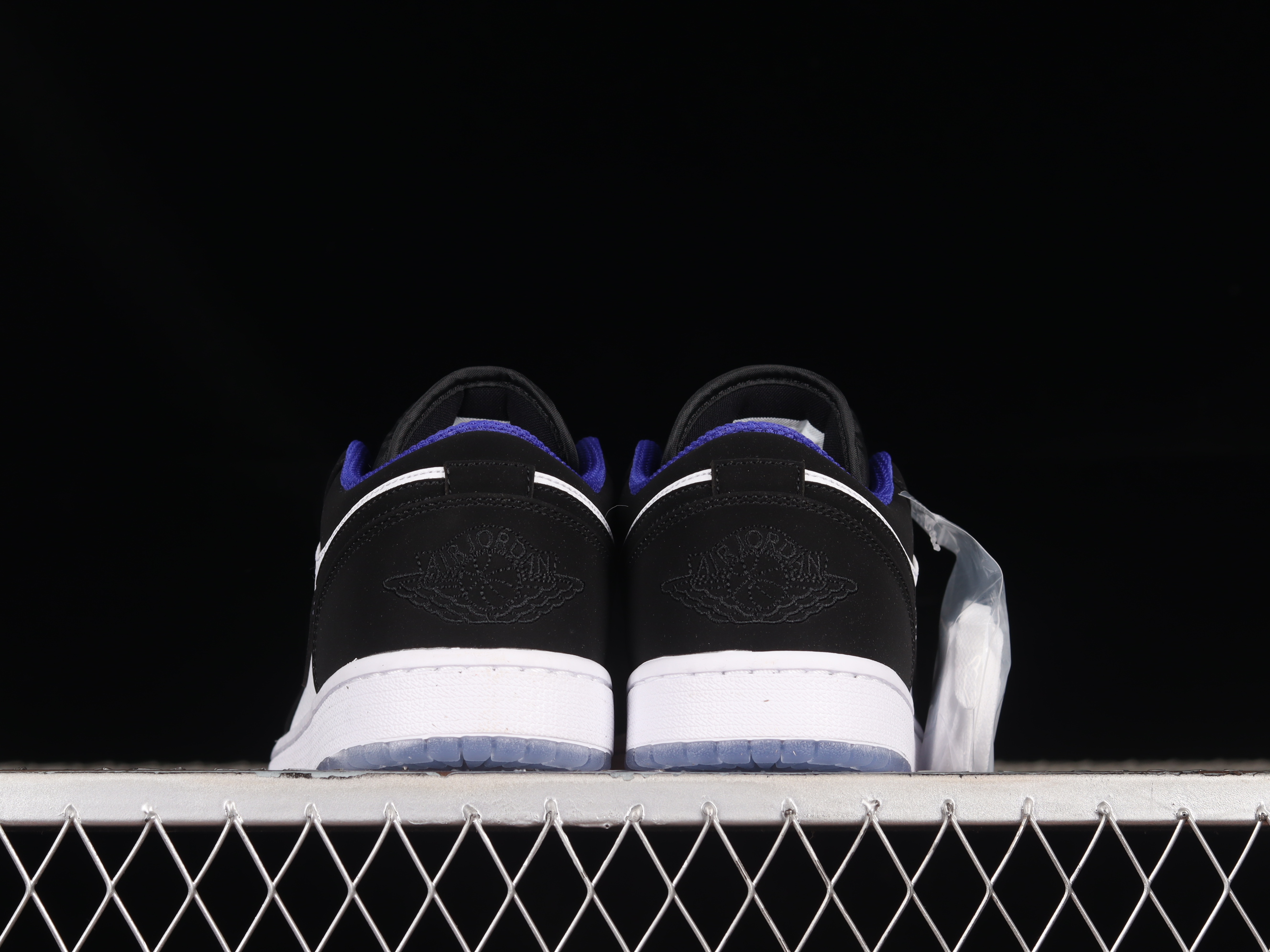 AJ1 low top