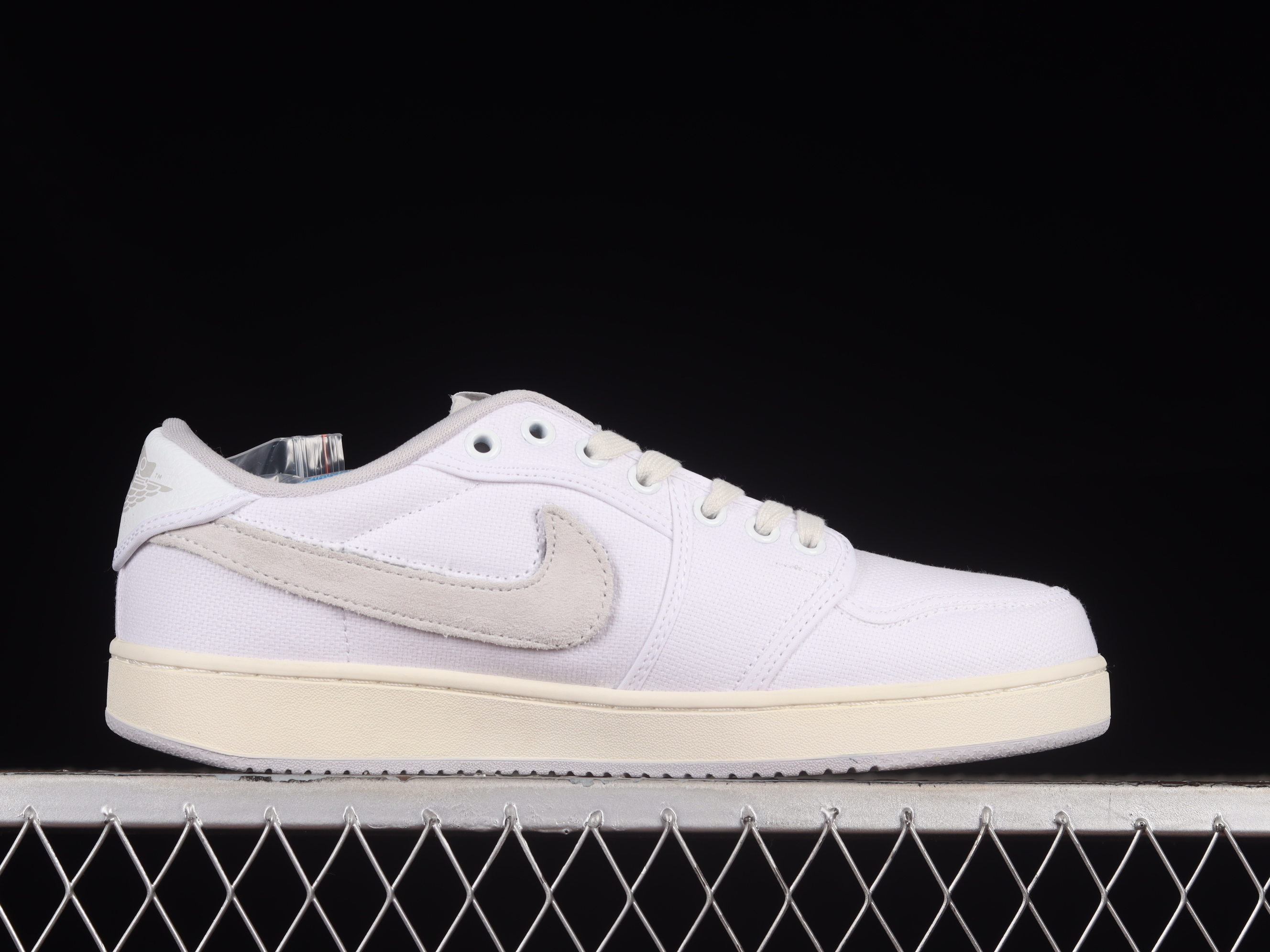AJ1 low top
