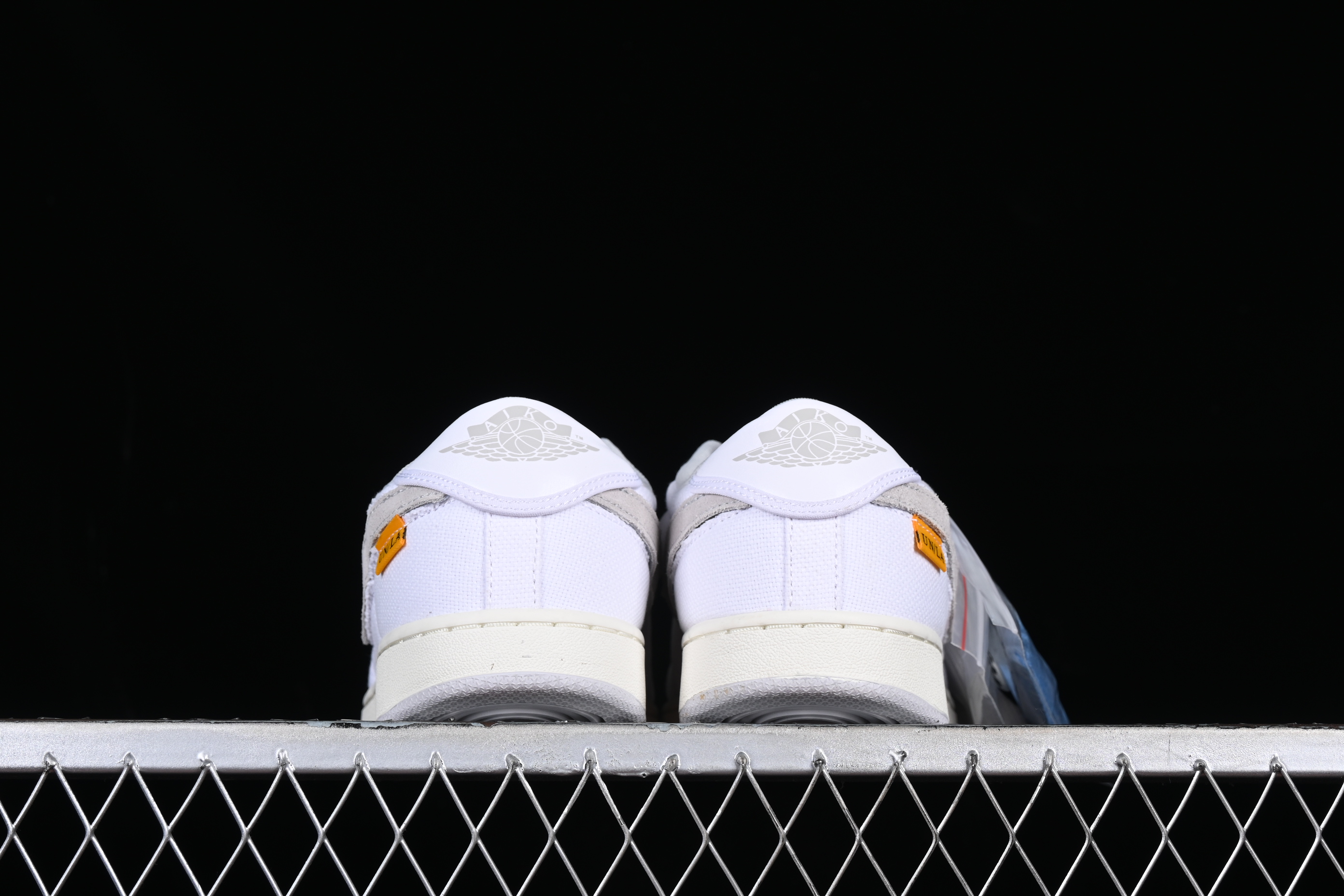 AJ1 low top