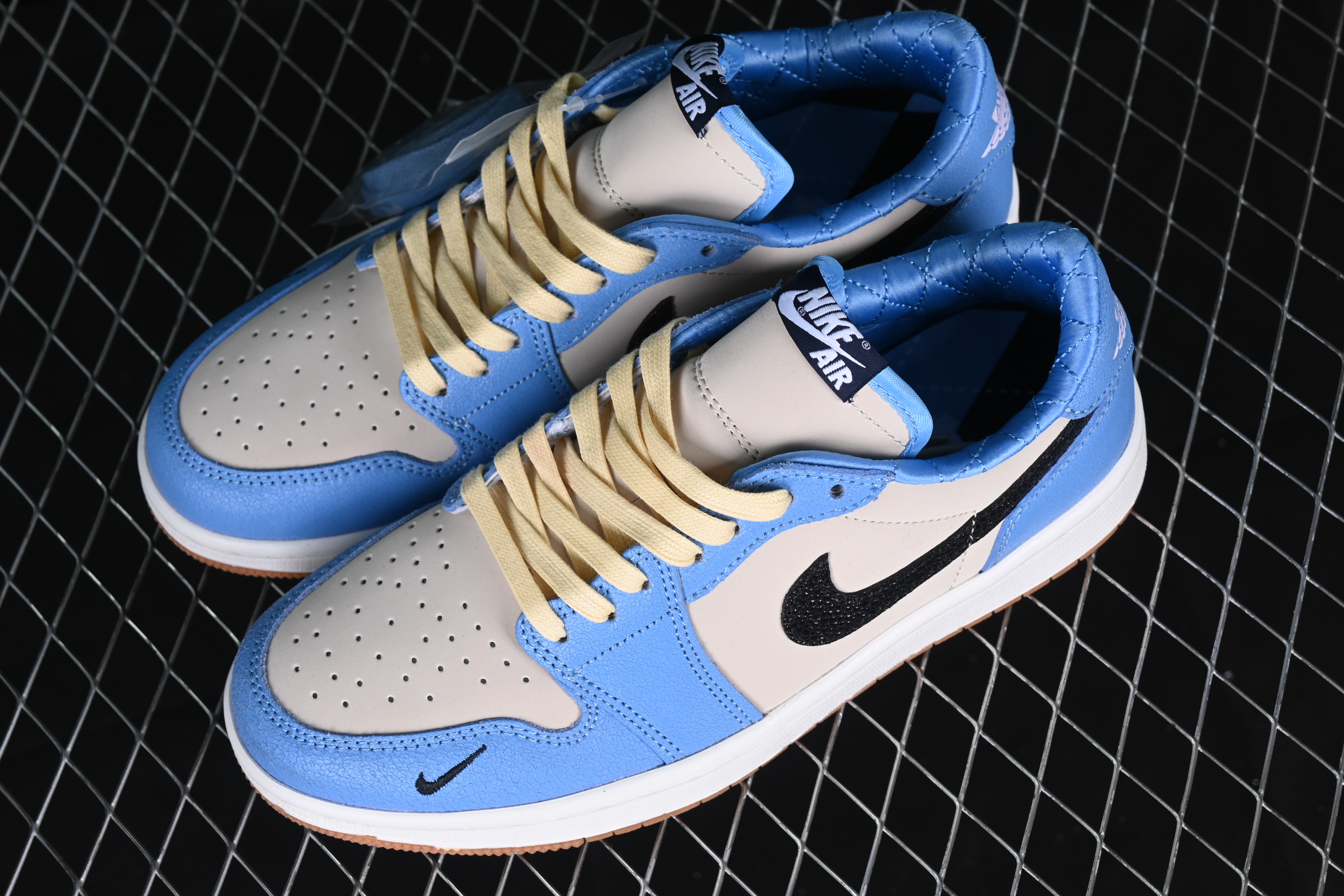 AJ1 low top