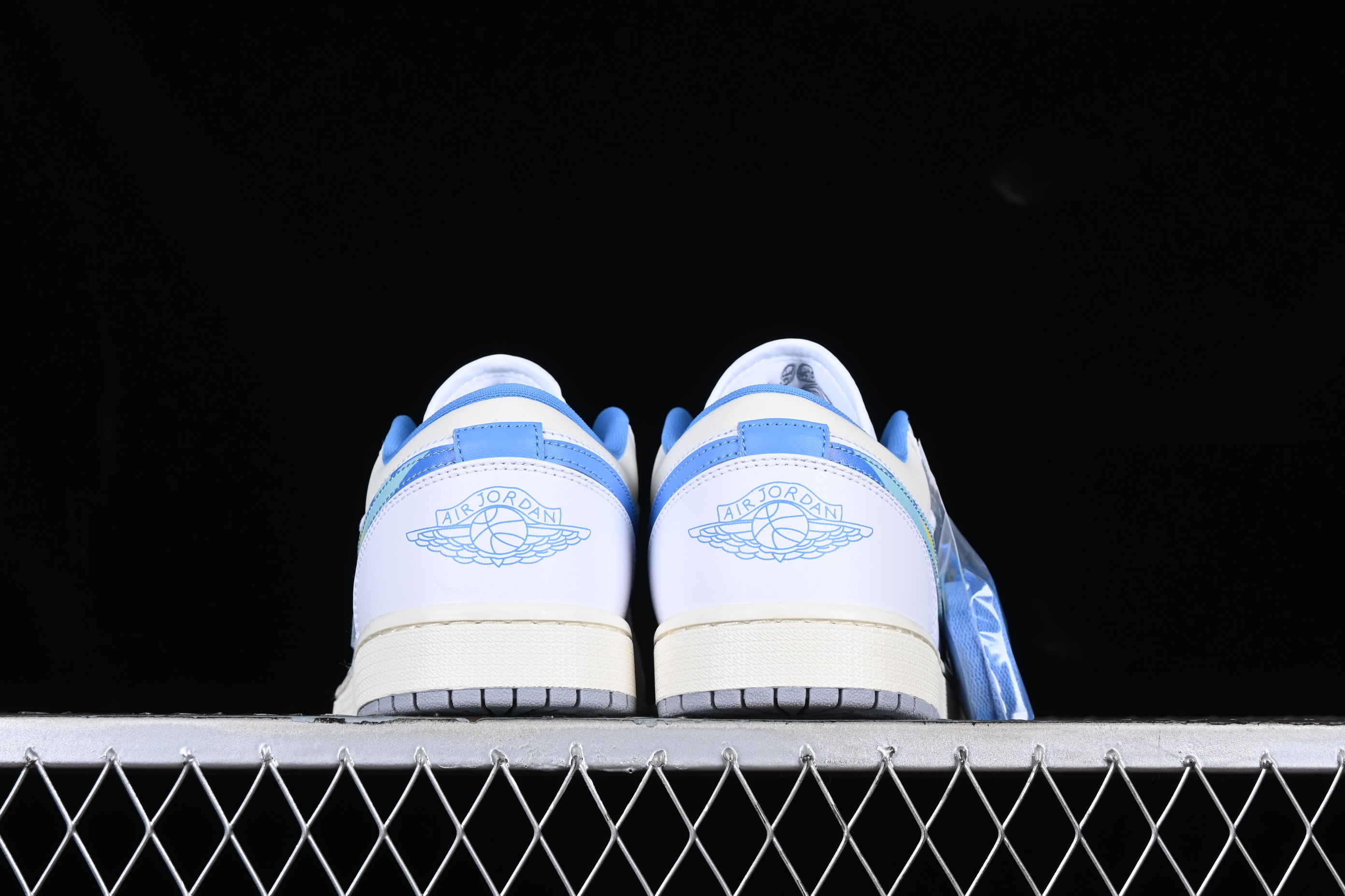 AJ1 low top