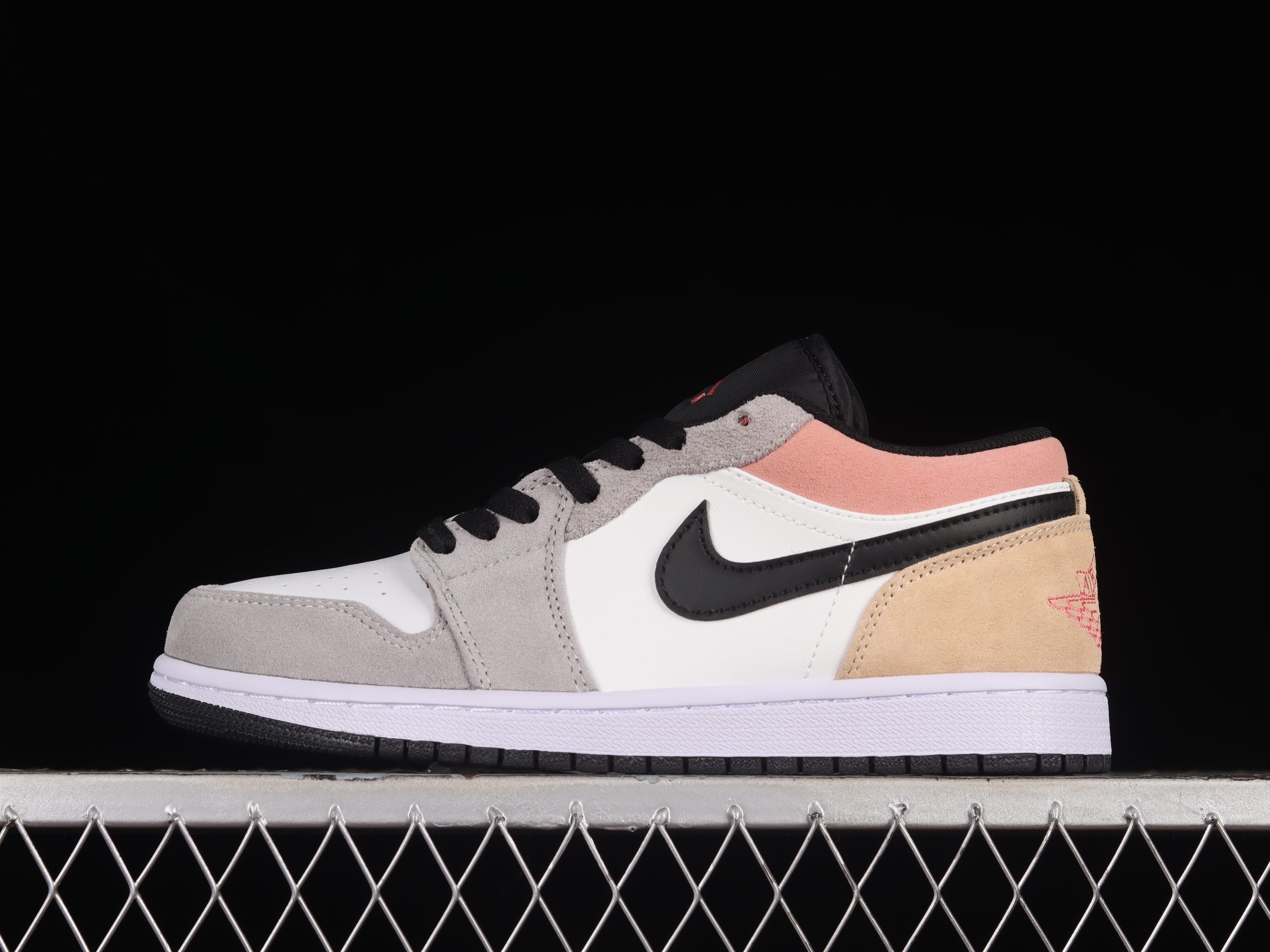AJ1 low top