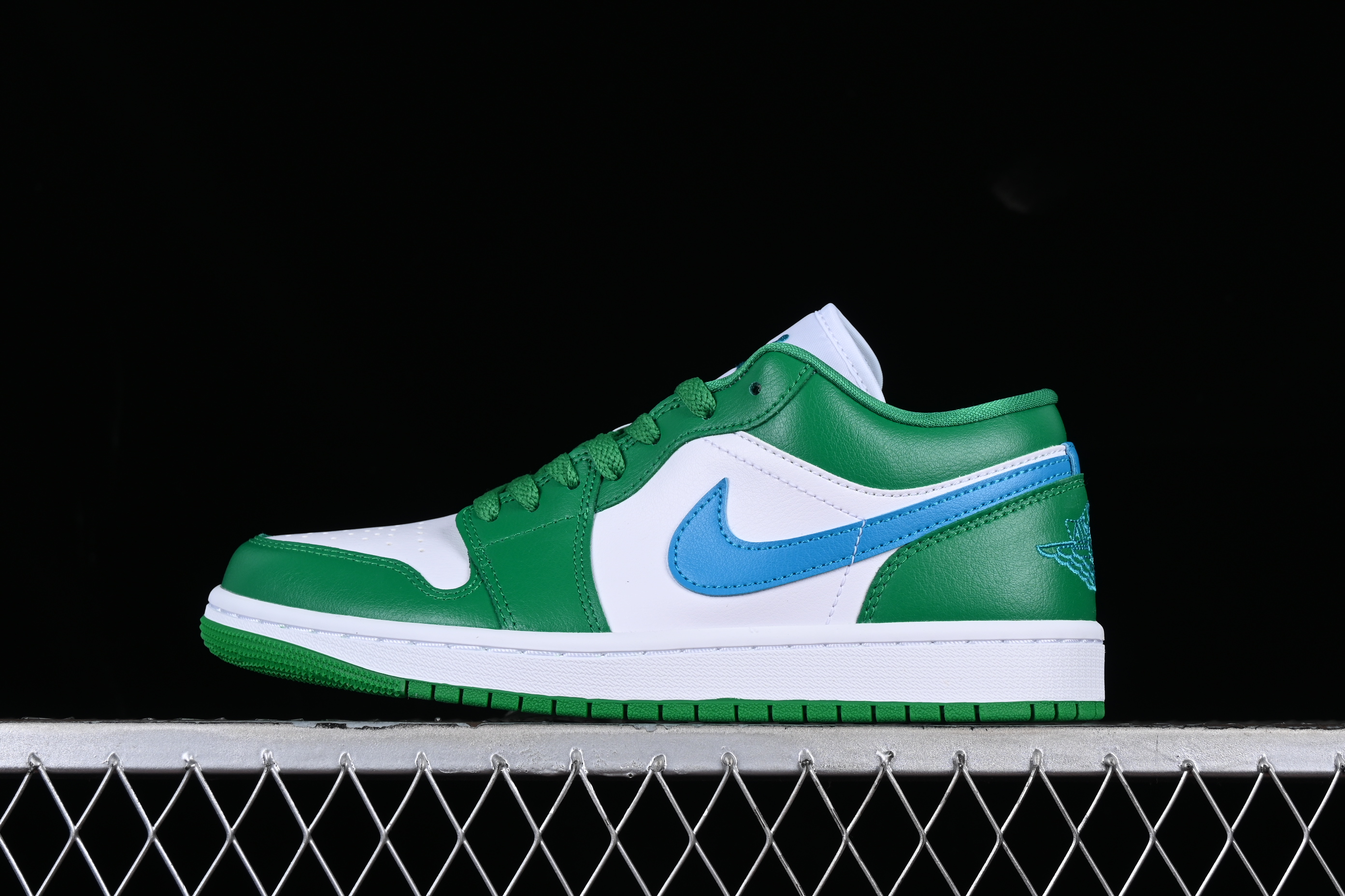 AJ1 low top