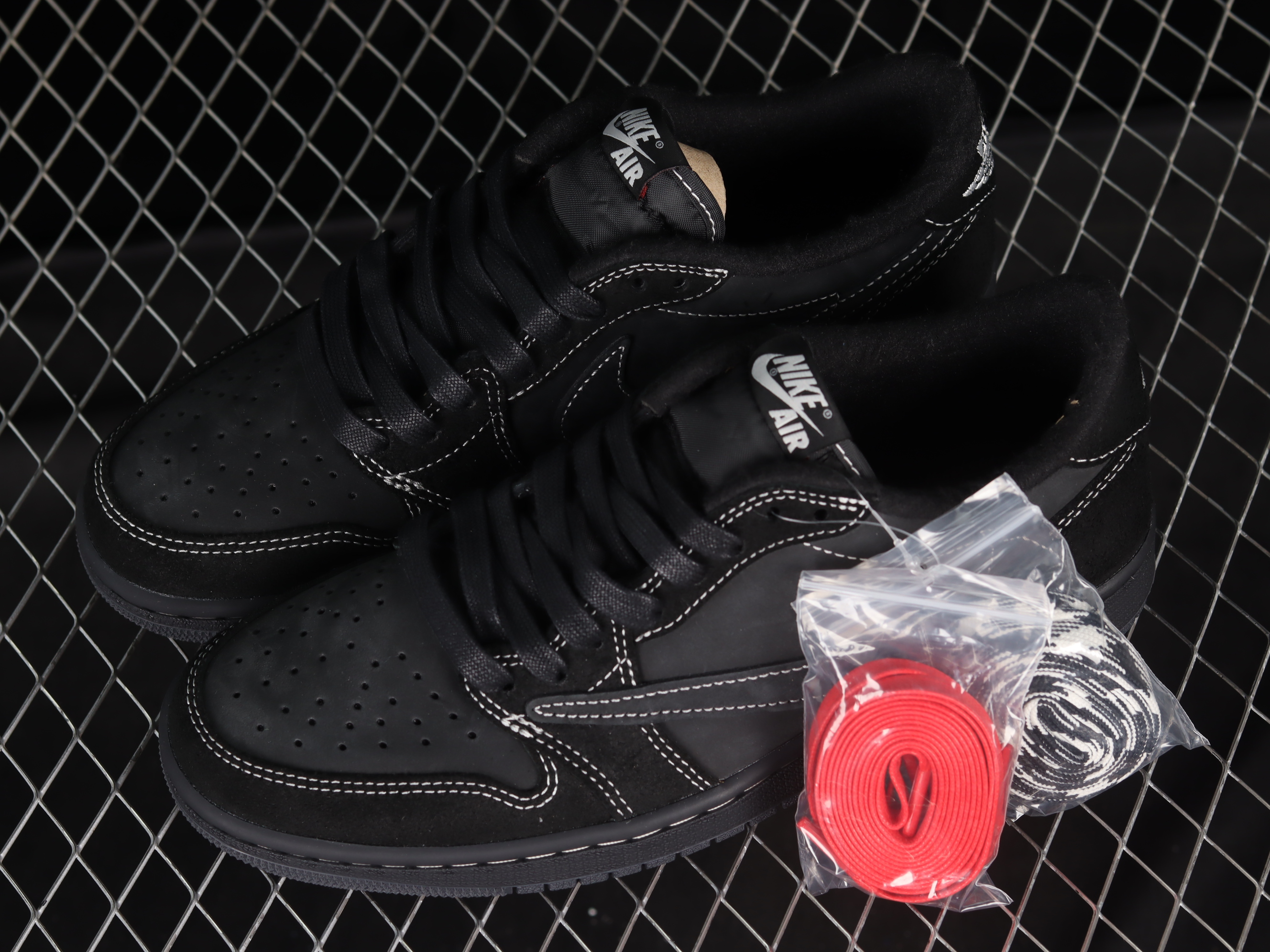 AJ1 low top