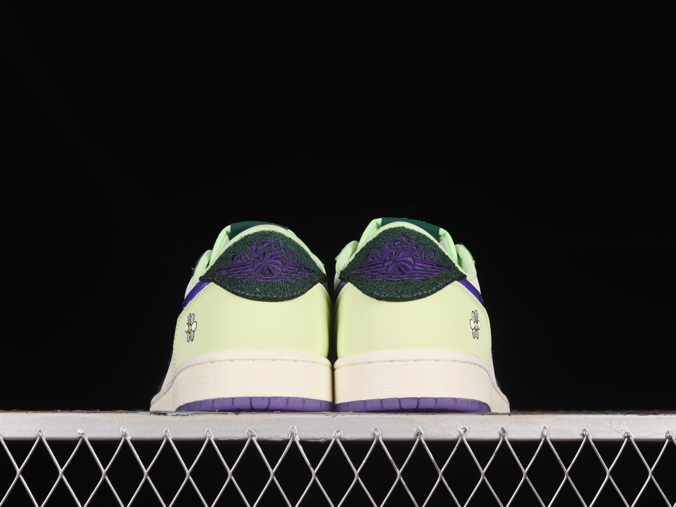 AJ1 low top