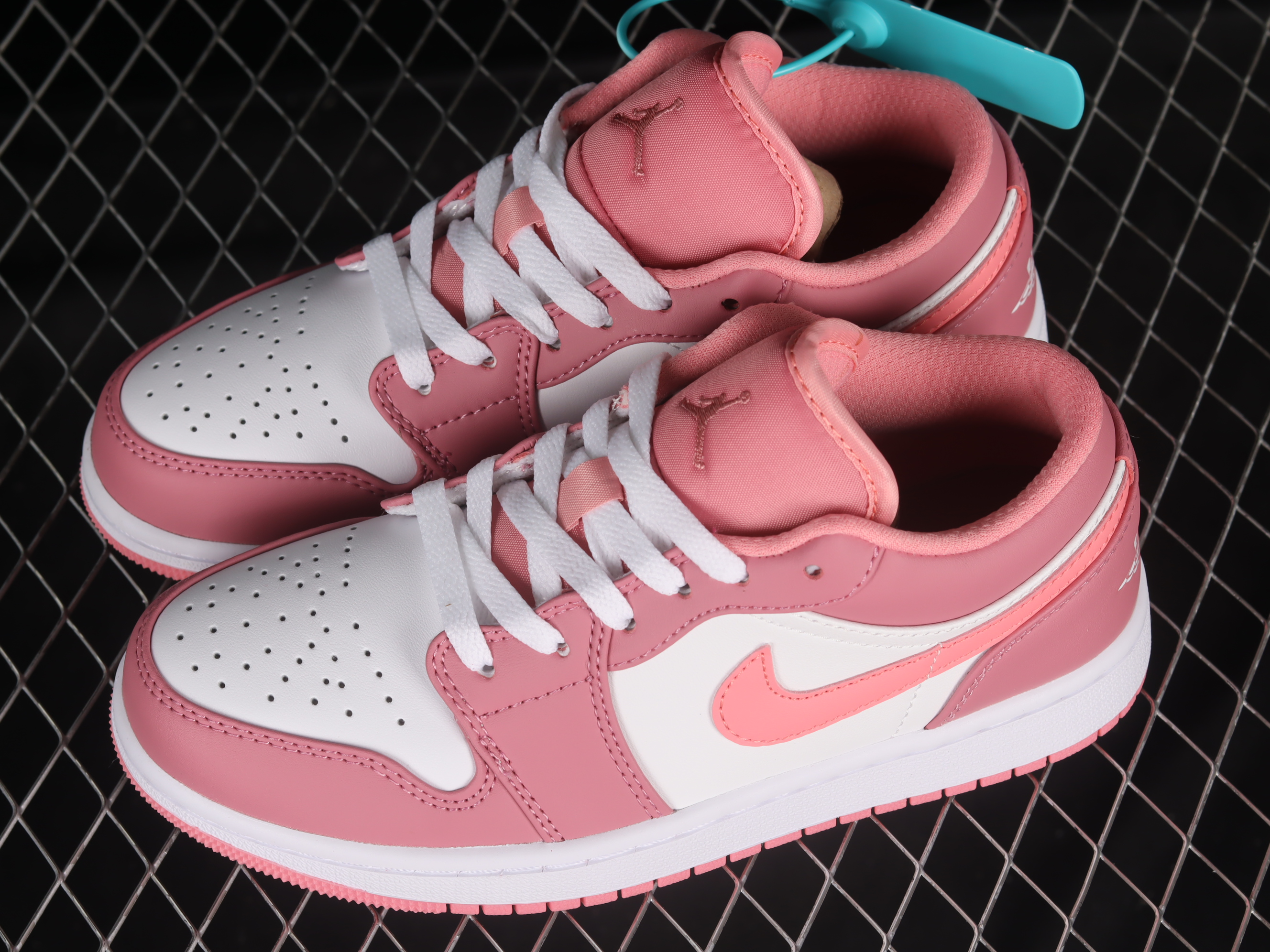 AJ1 low top