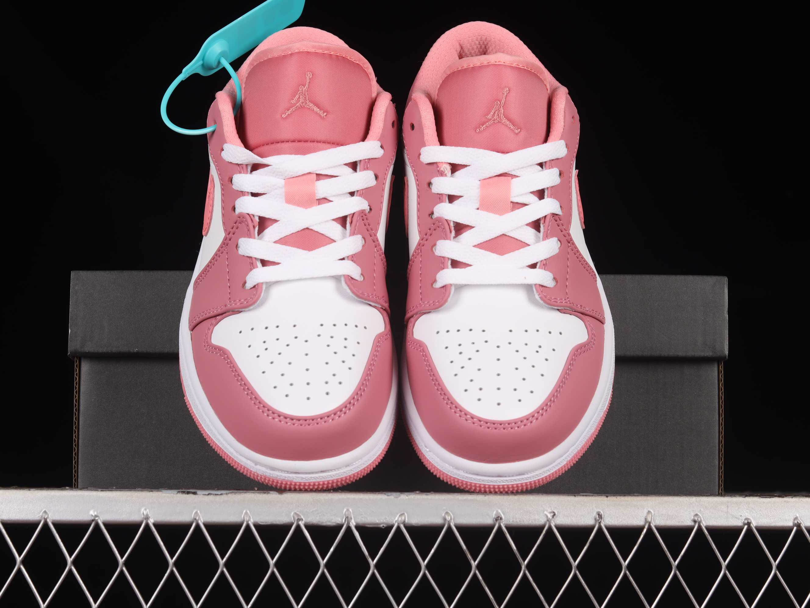 AJ1 low top
