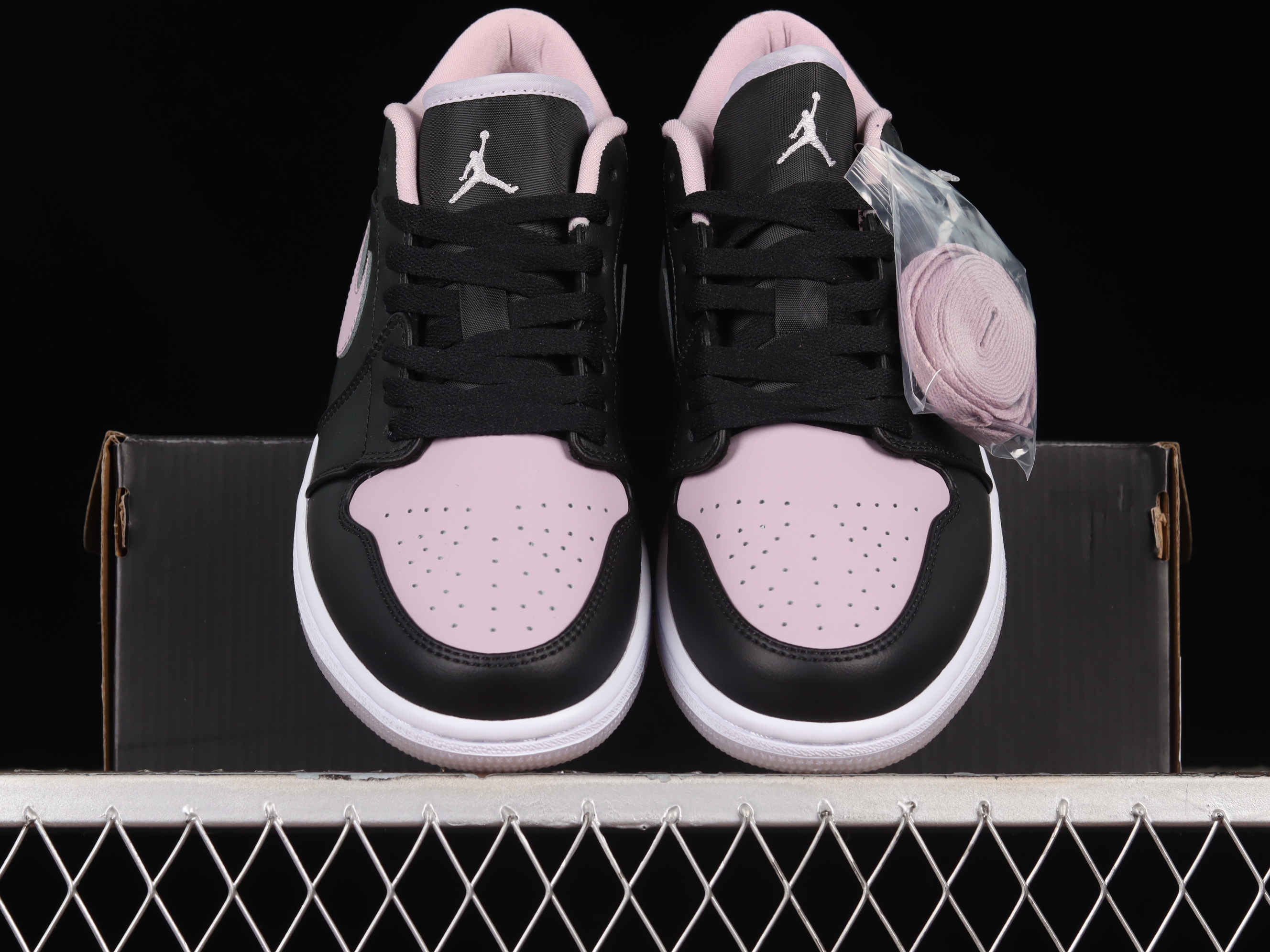 AJ1 low top