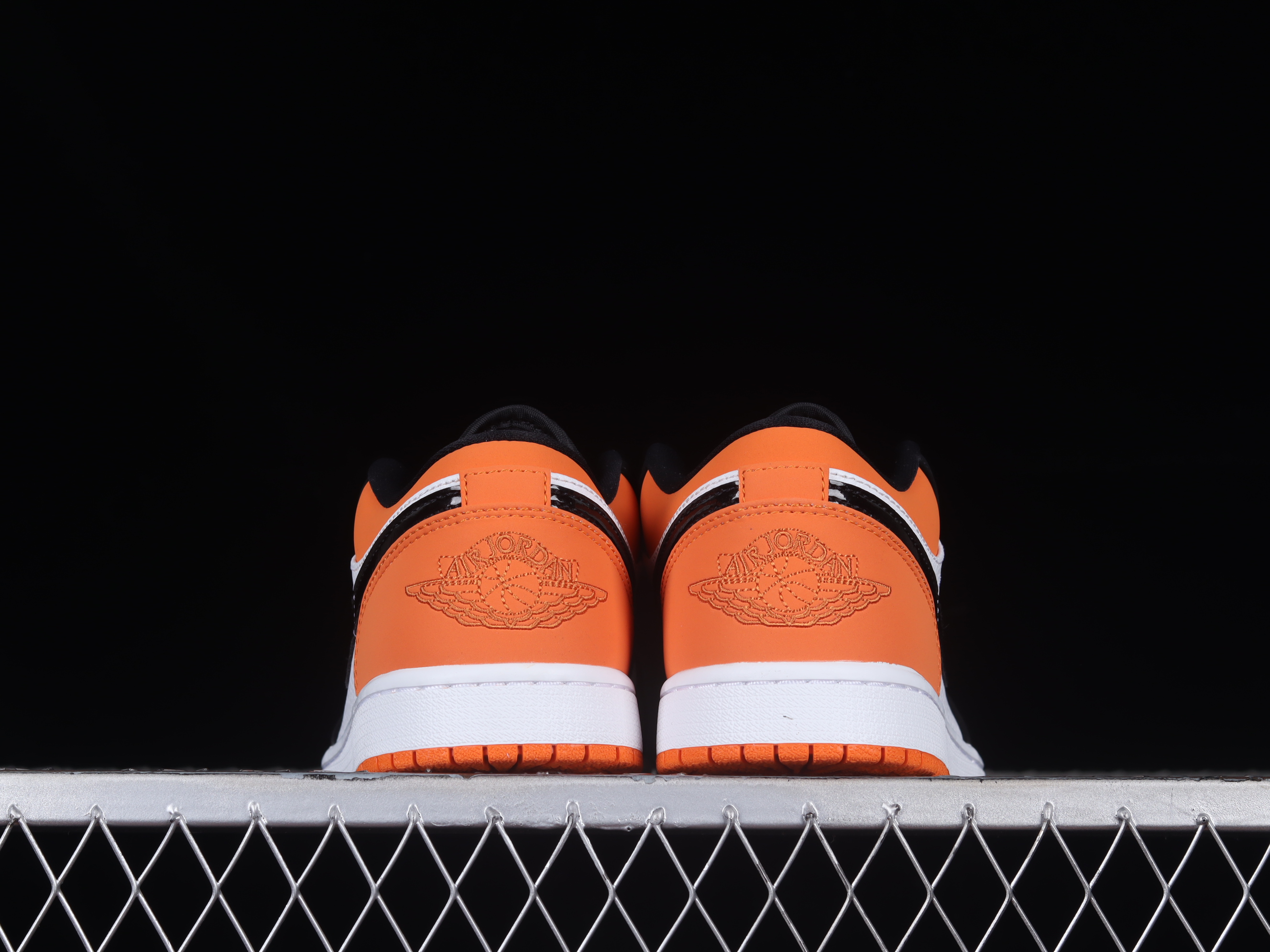 AJ1 low top