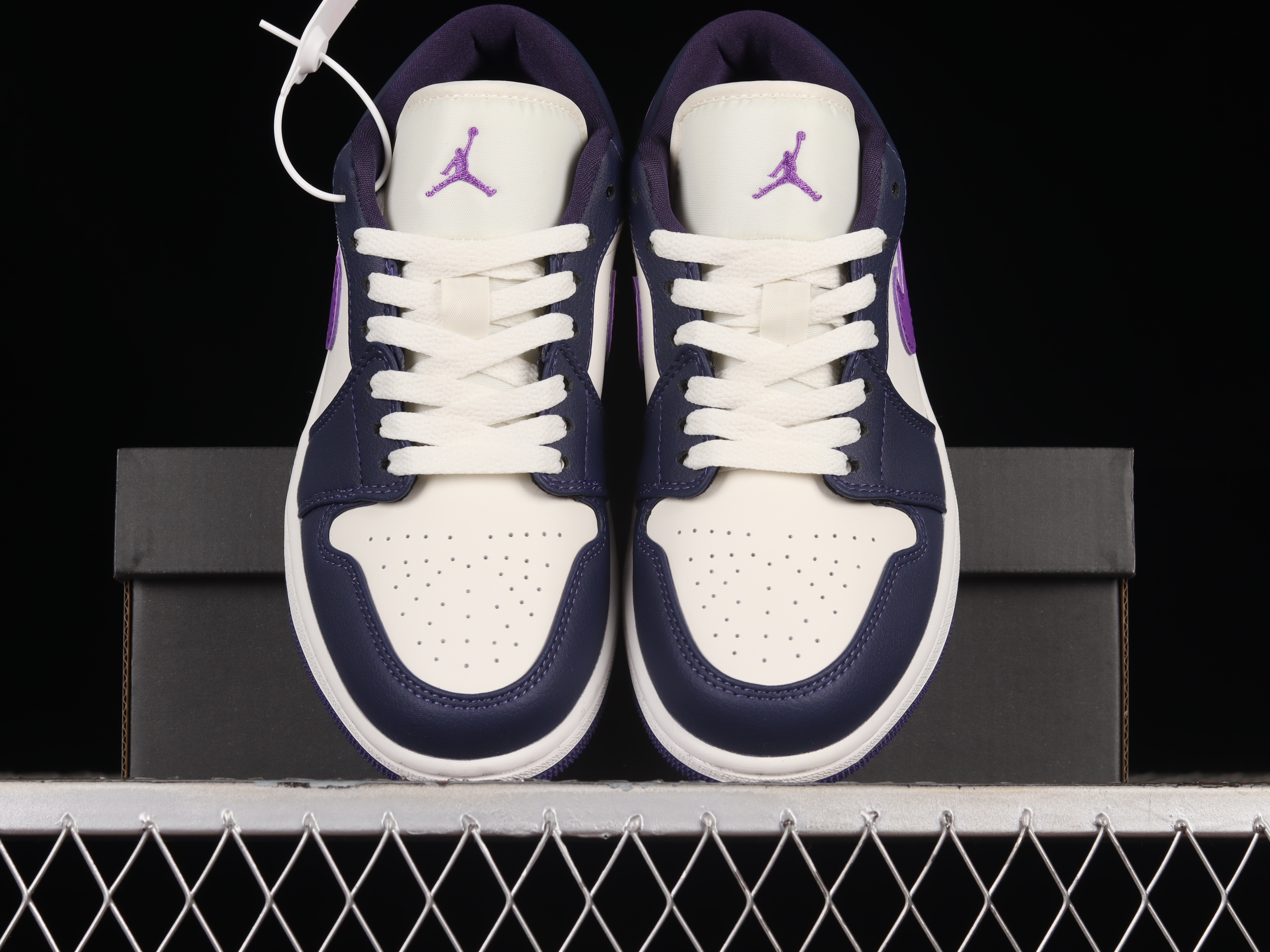 AJ1 low top