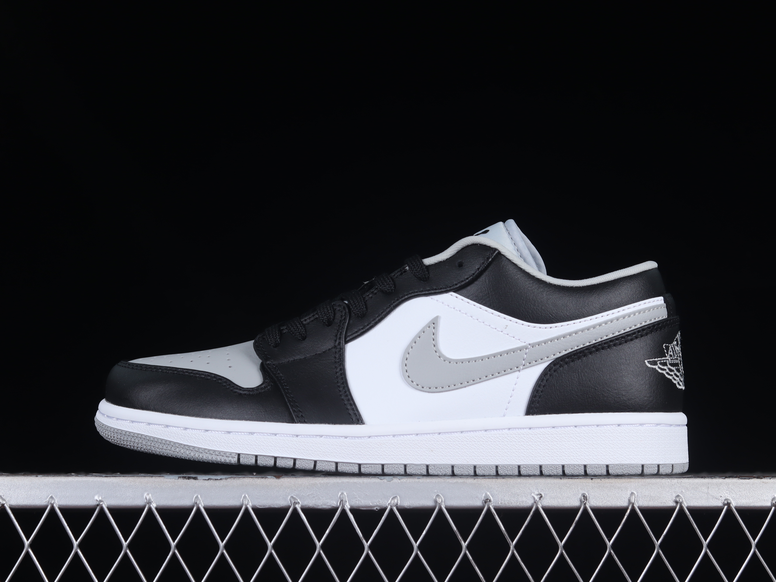 AJ1 low top