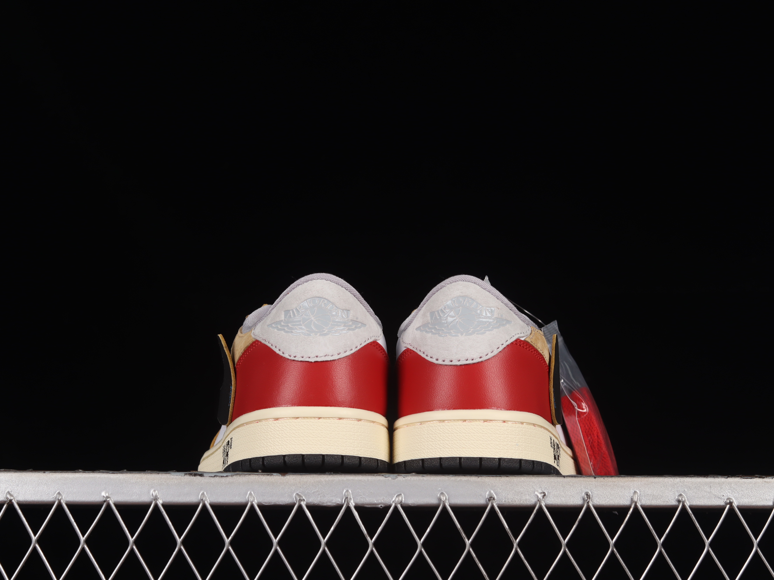 AJ1 low top