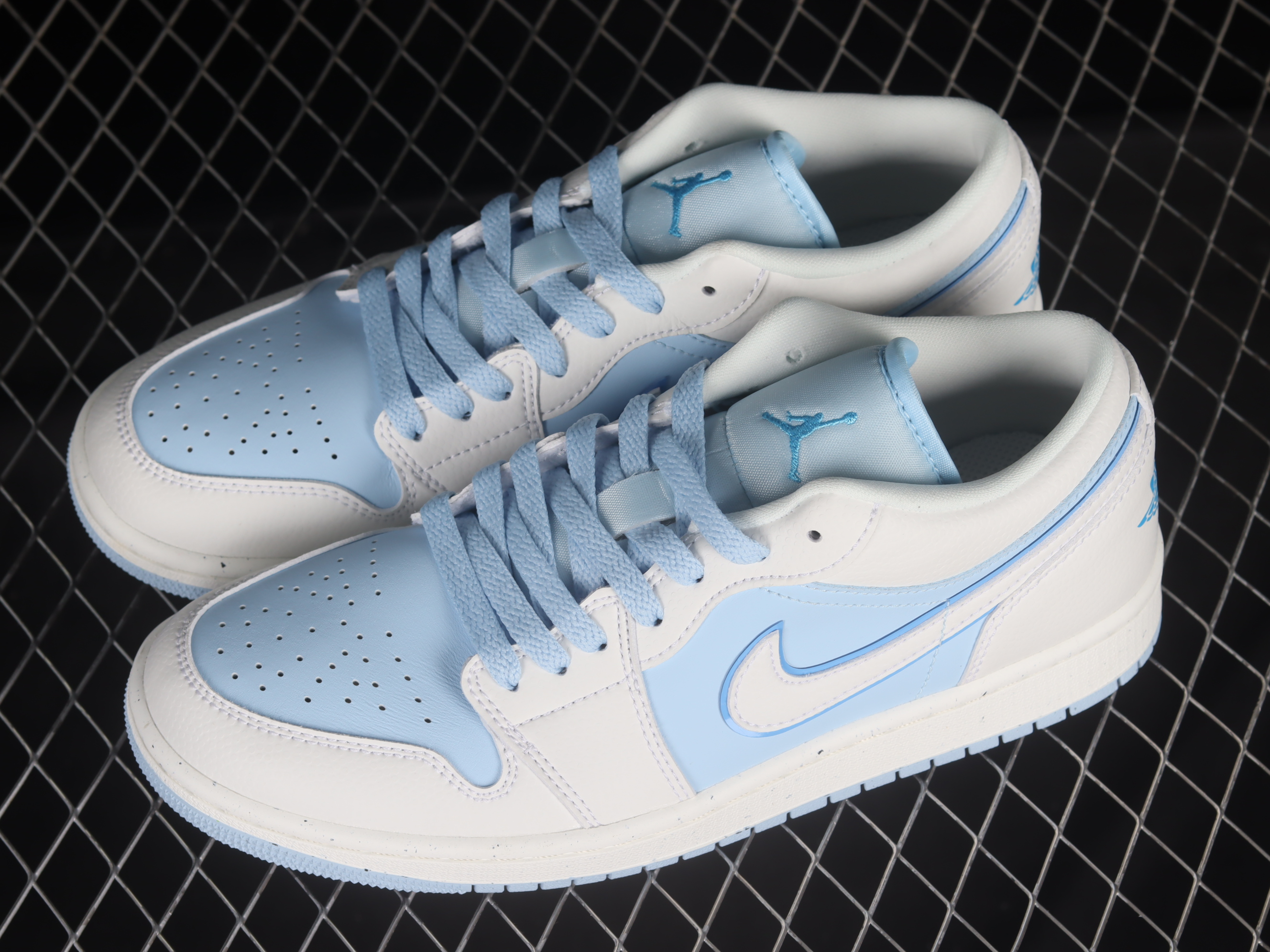 AJ1 low top