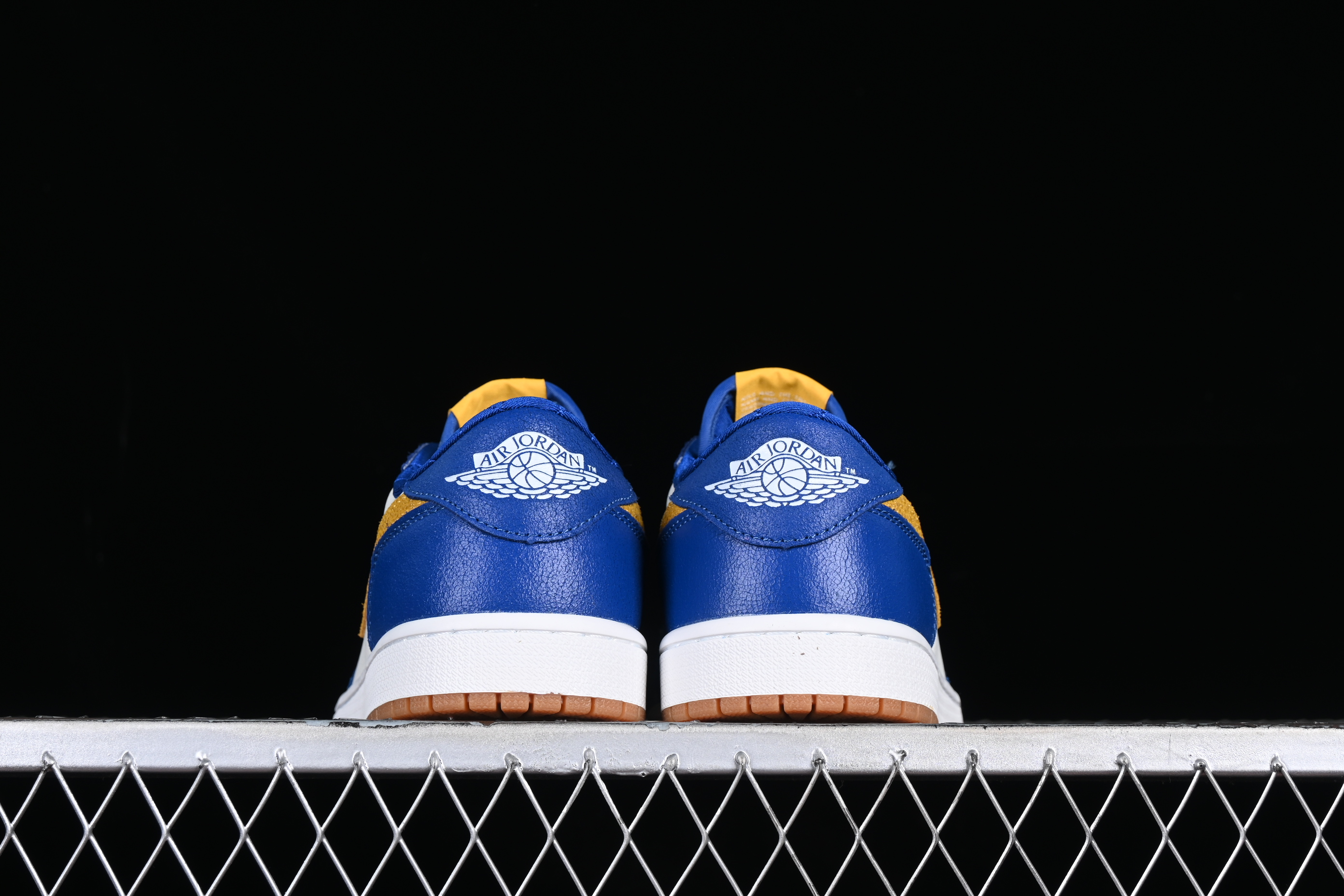 AJ1 low top