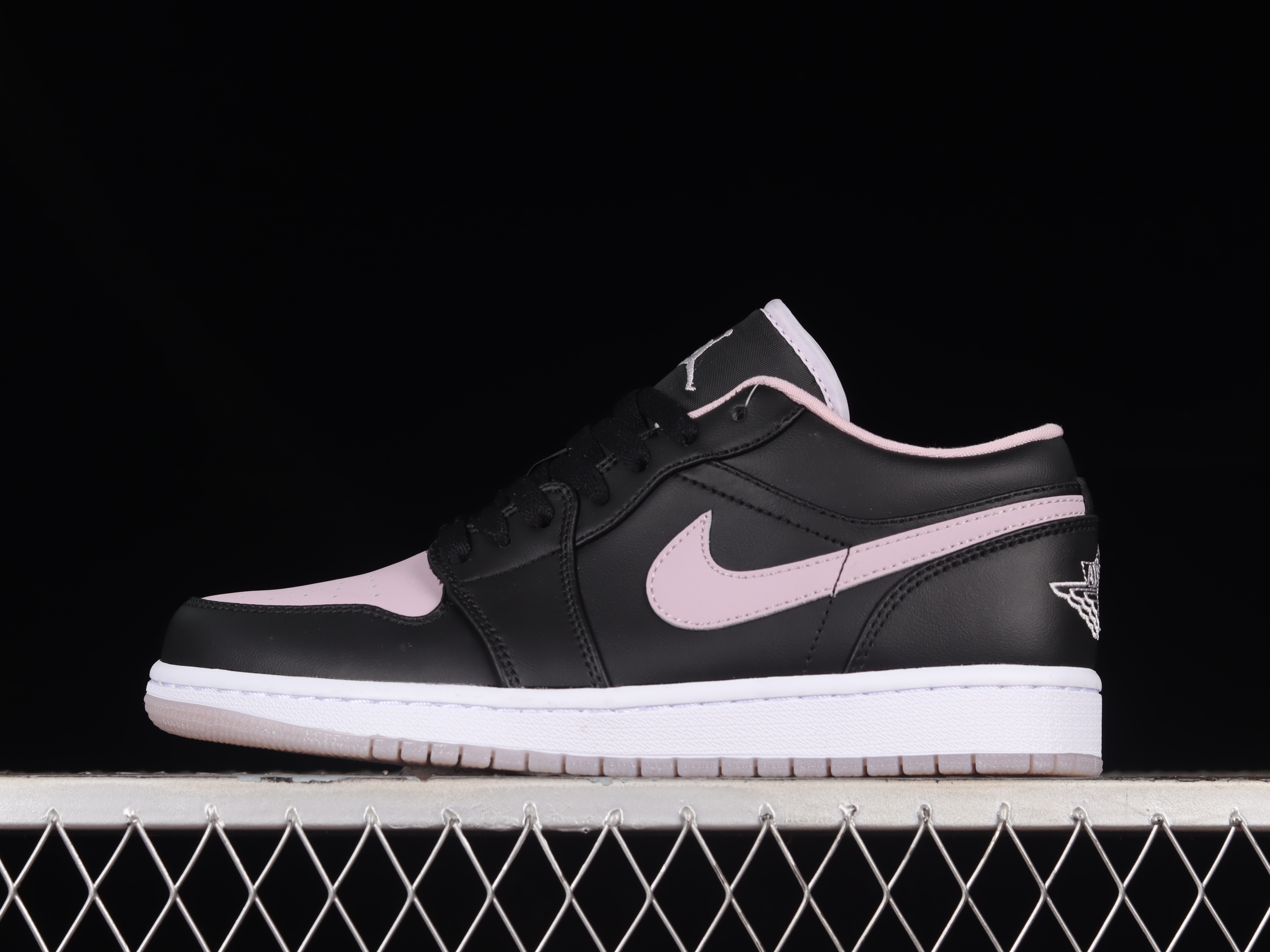 AJ1 low top