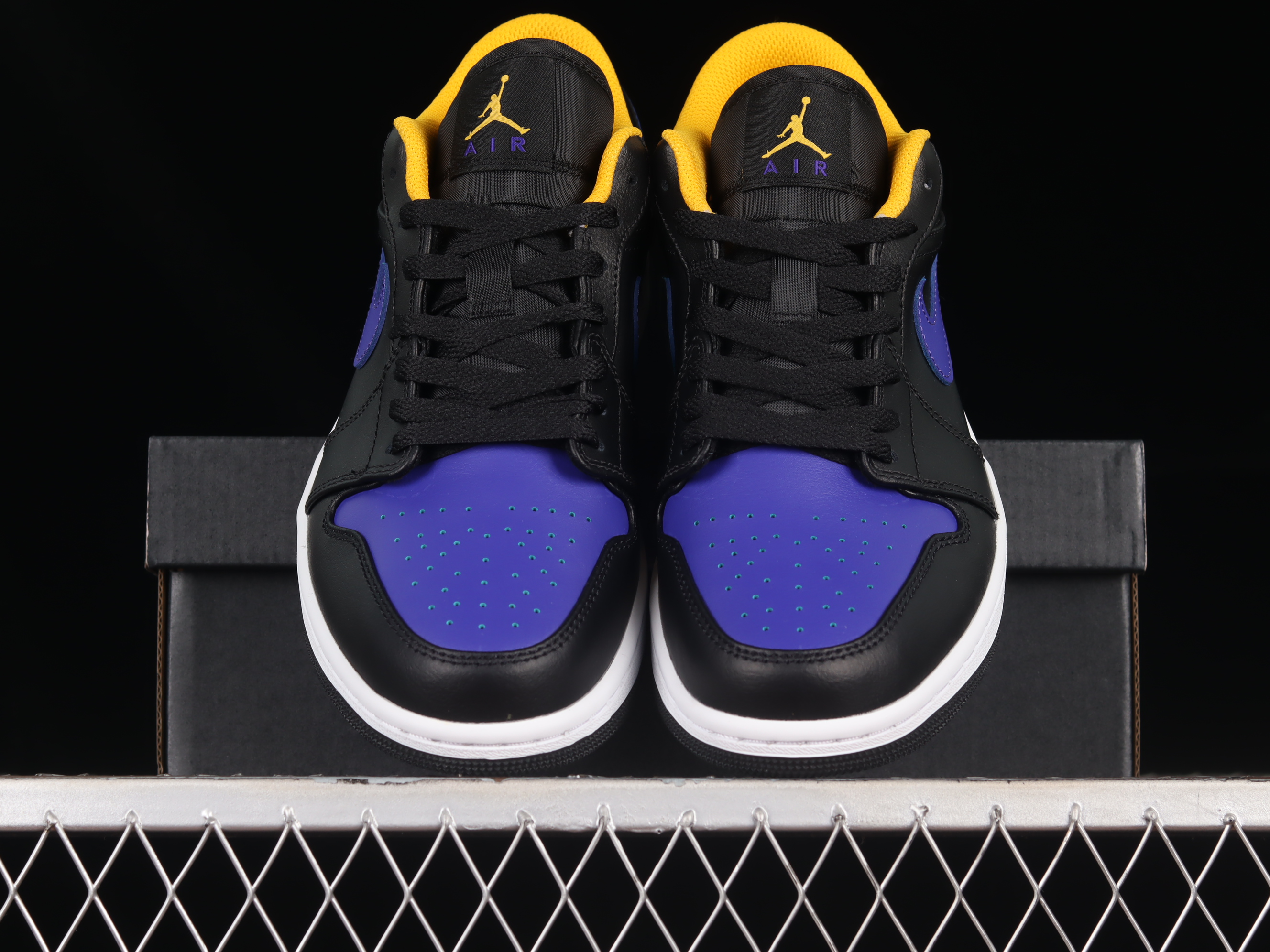 AJ1 low top