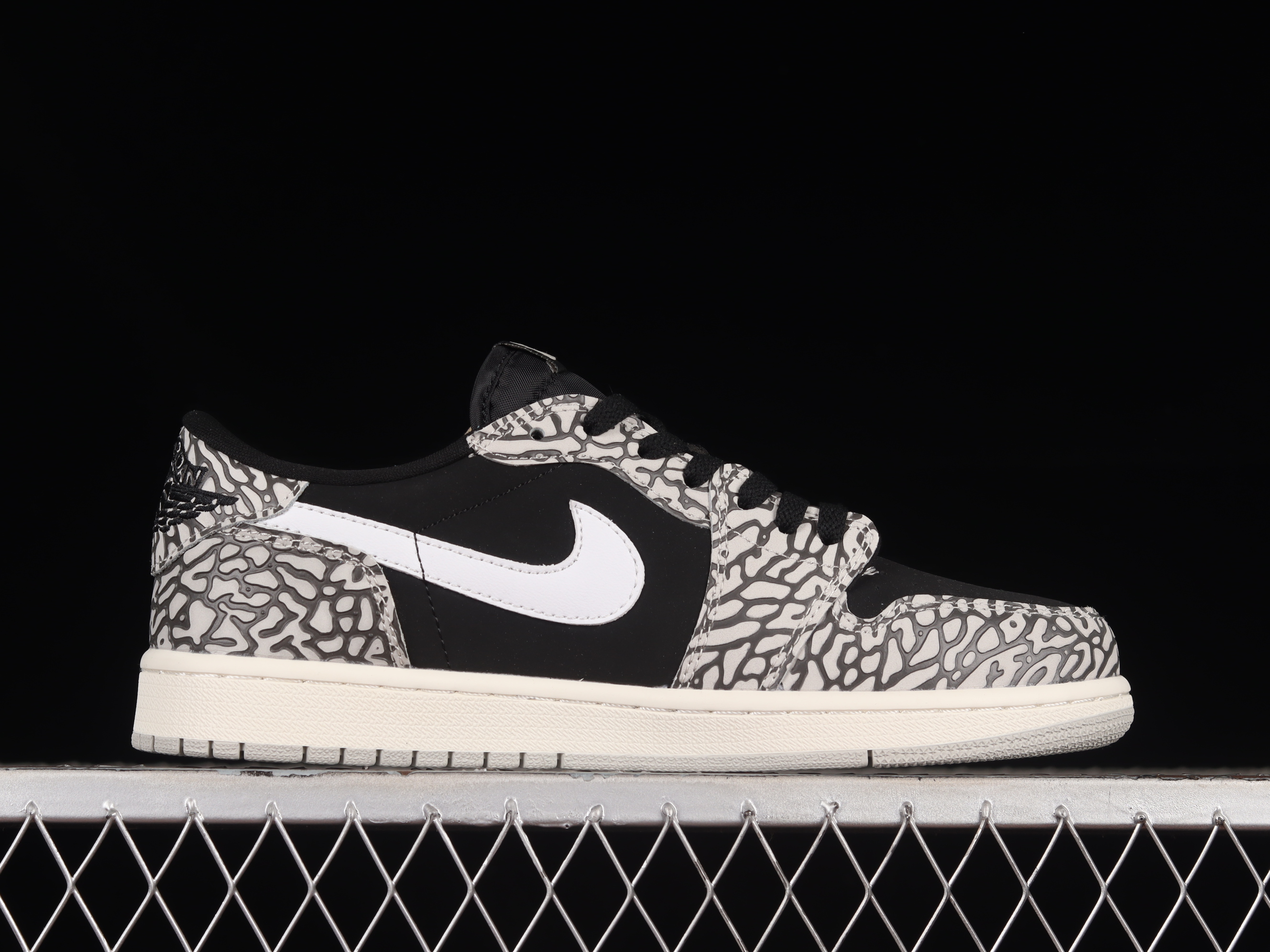 AJ1 low top