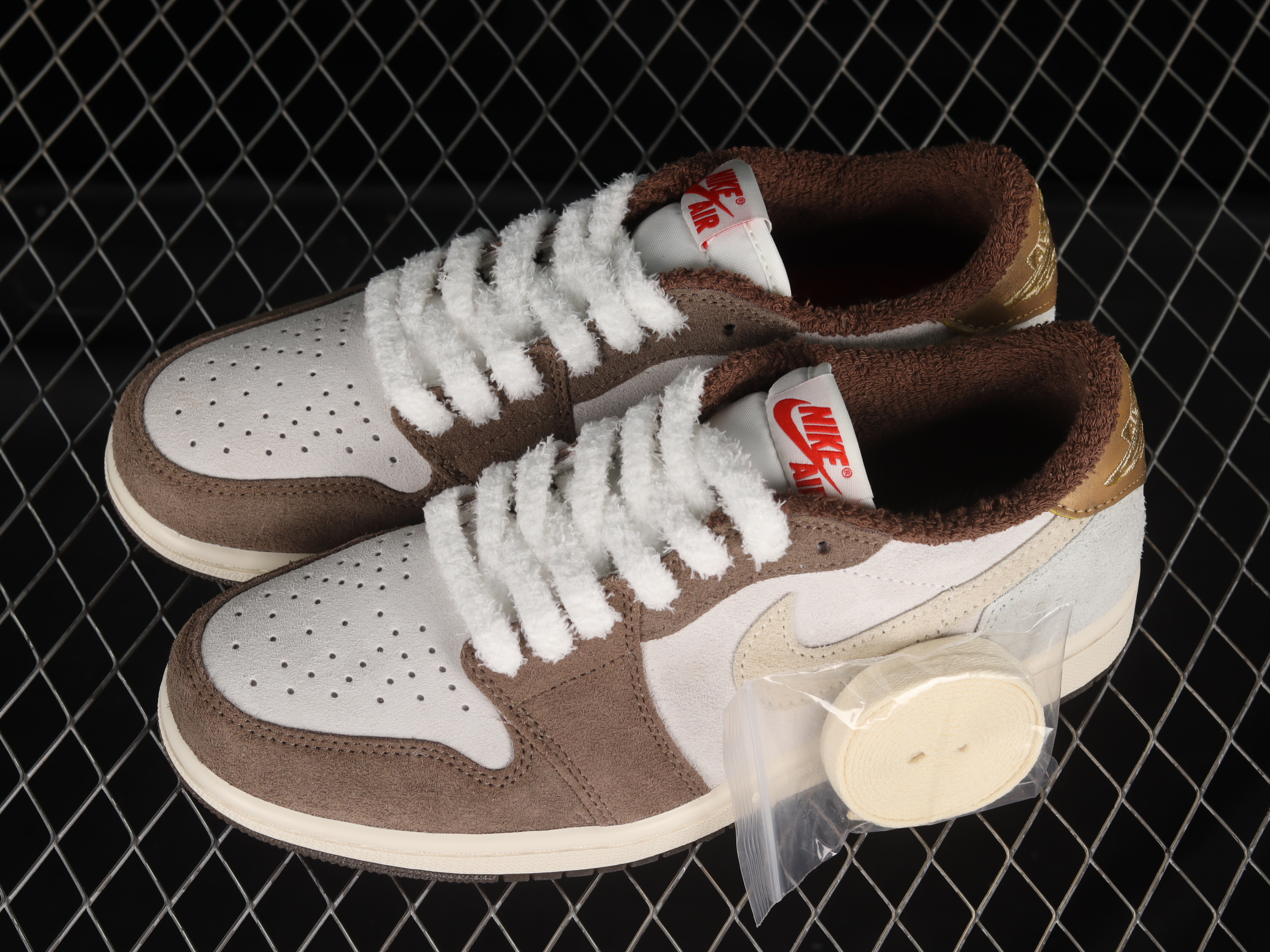 AJ1 low top