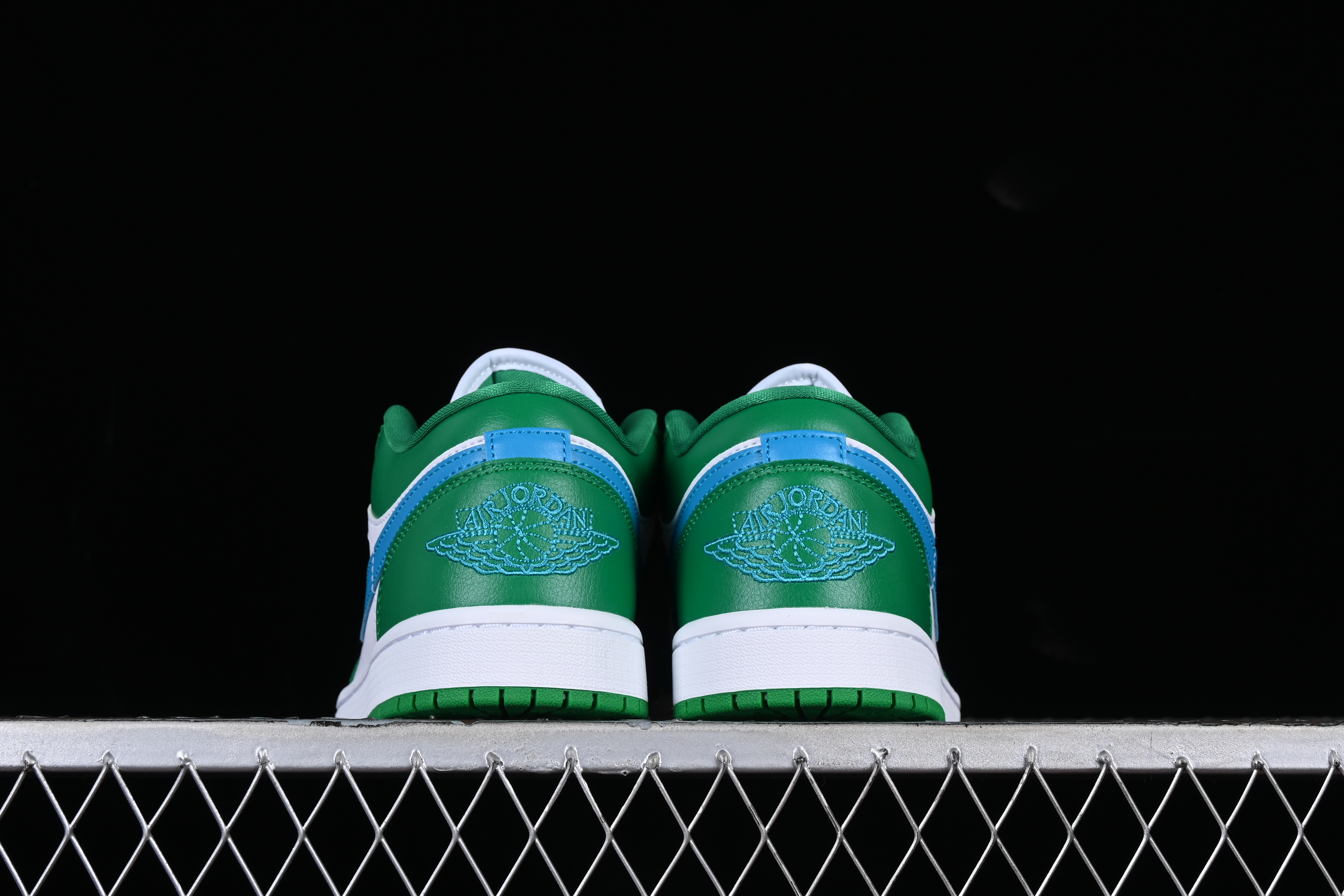 AJ1 low top