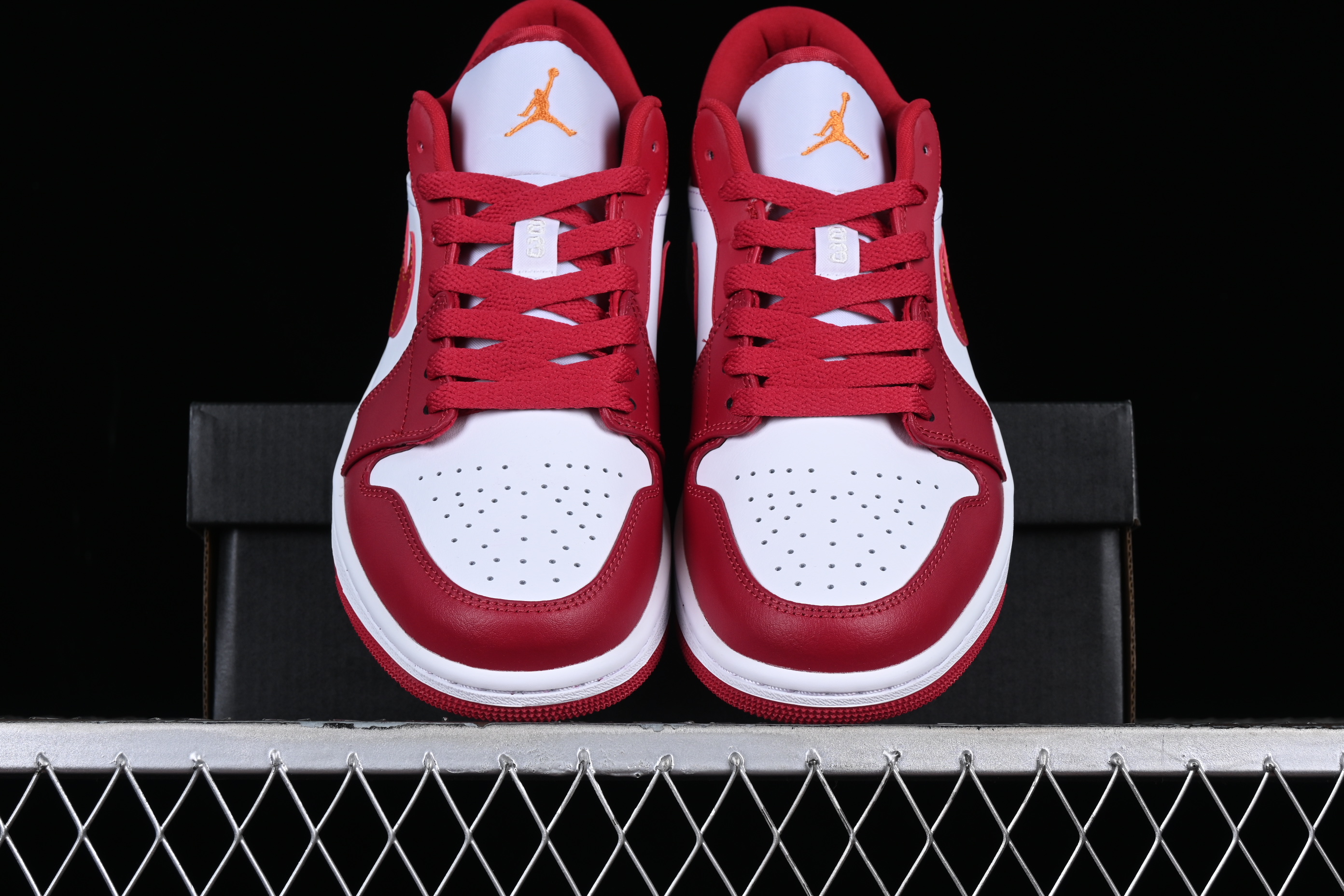 AJ1 low top