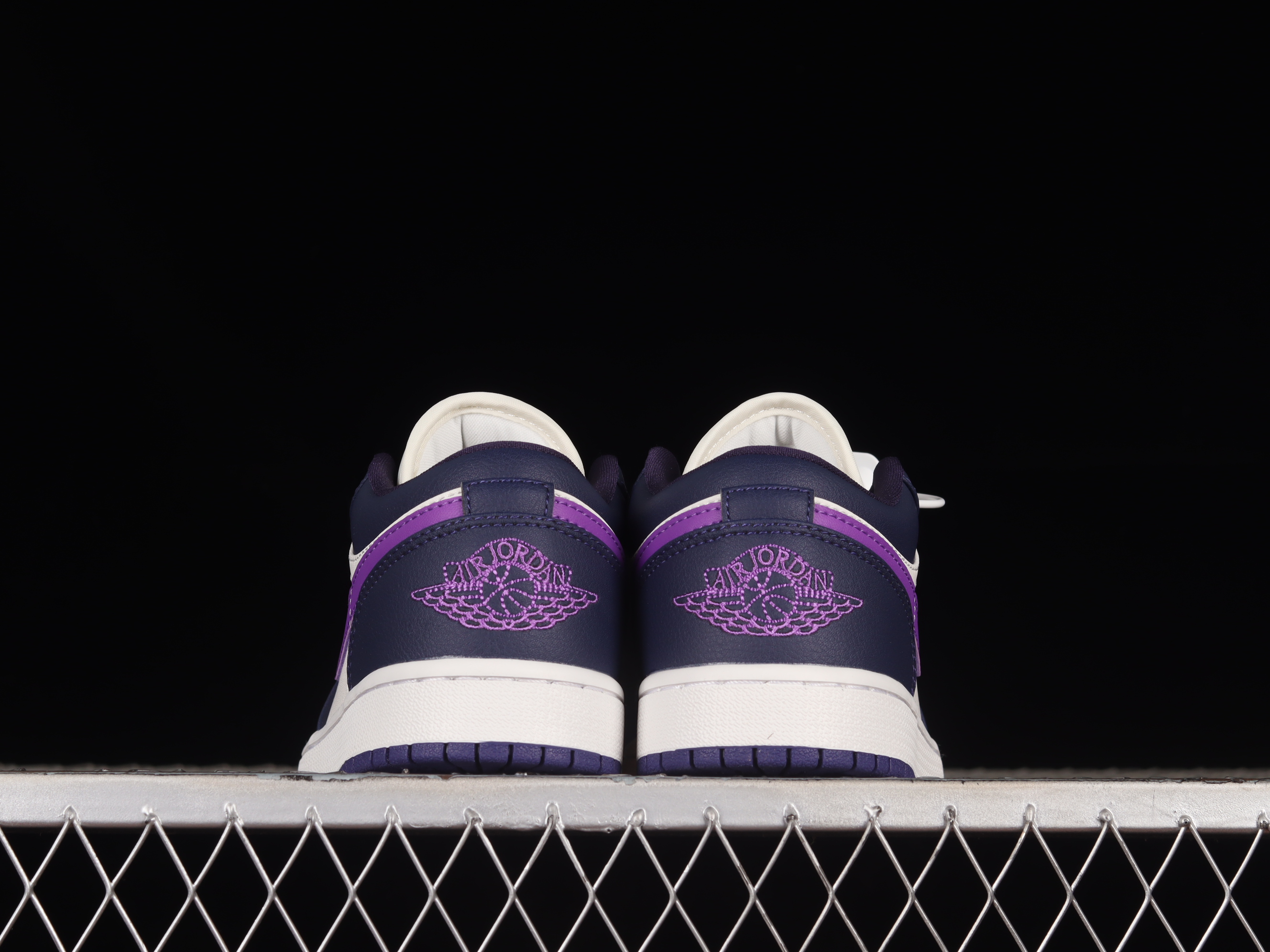 AJ1 low top