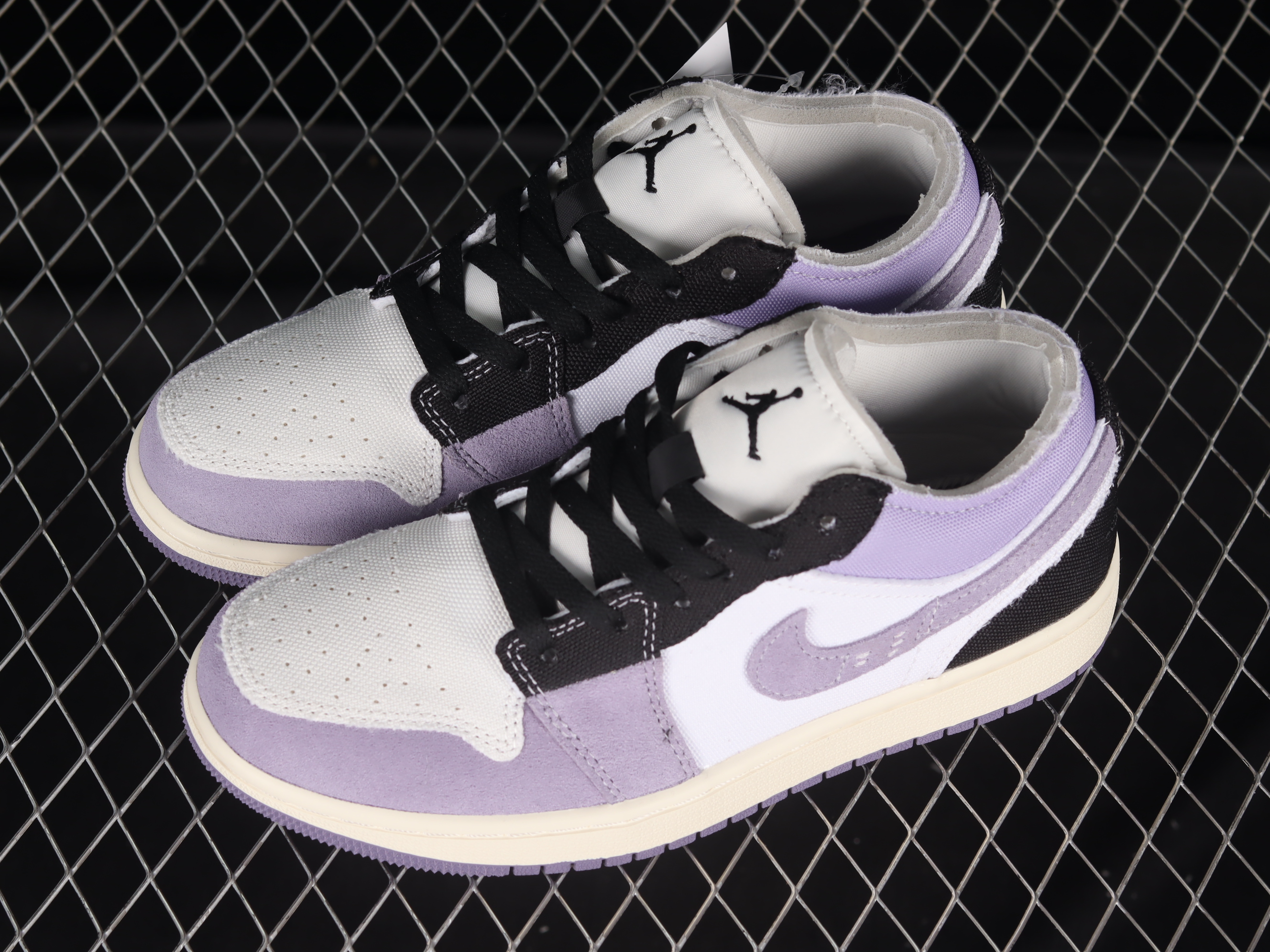 AJ1 low top