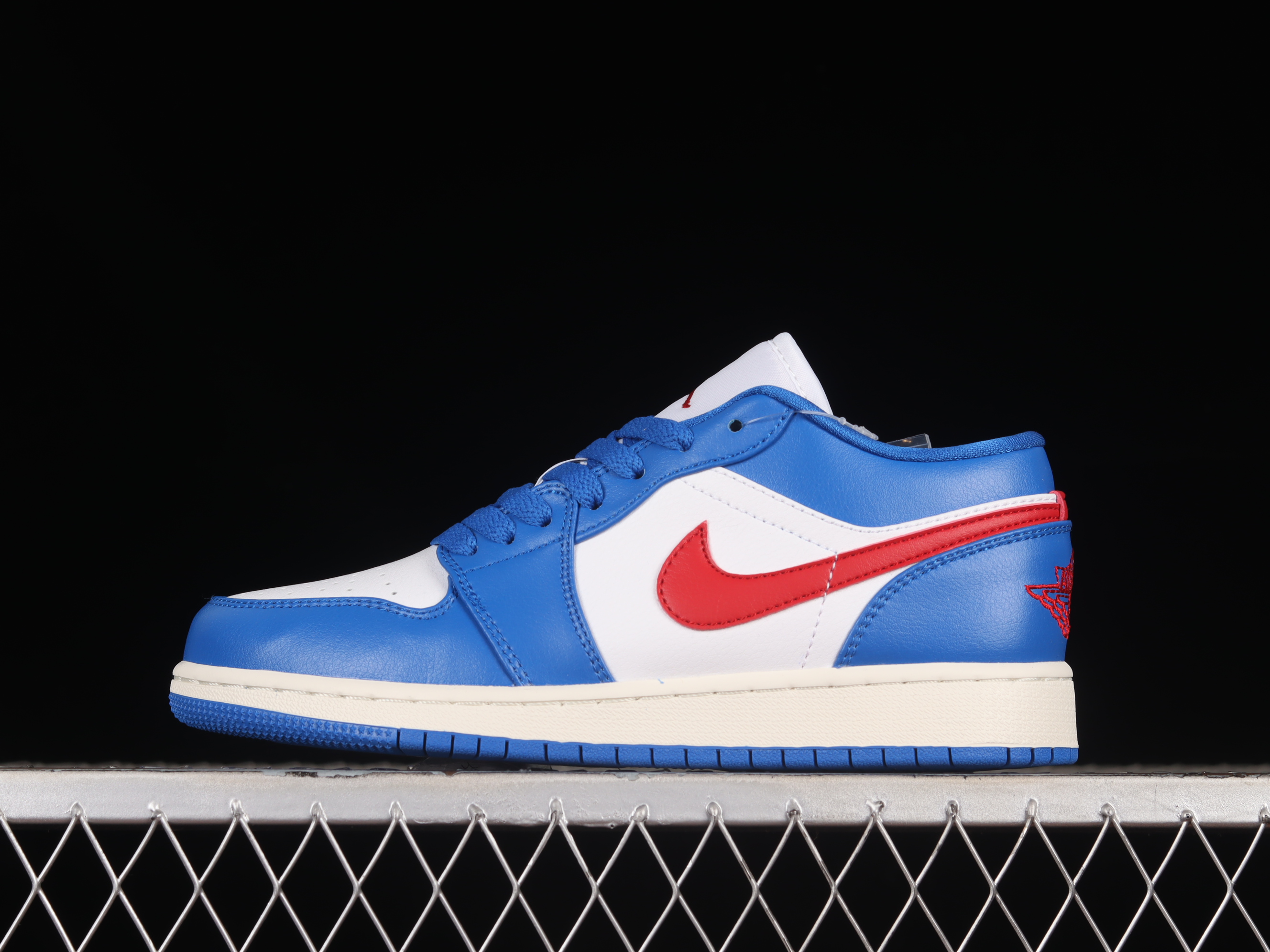 AJ1 low top