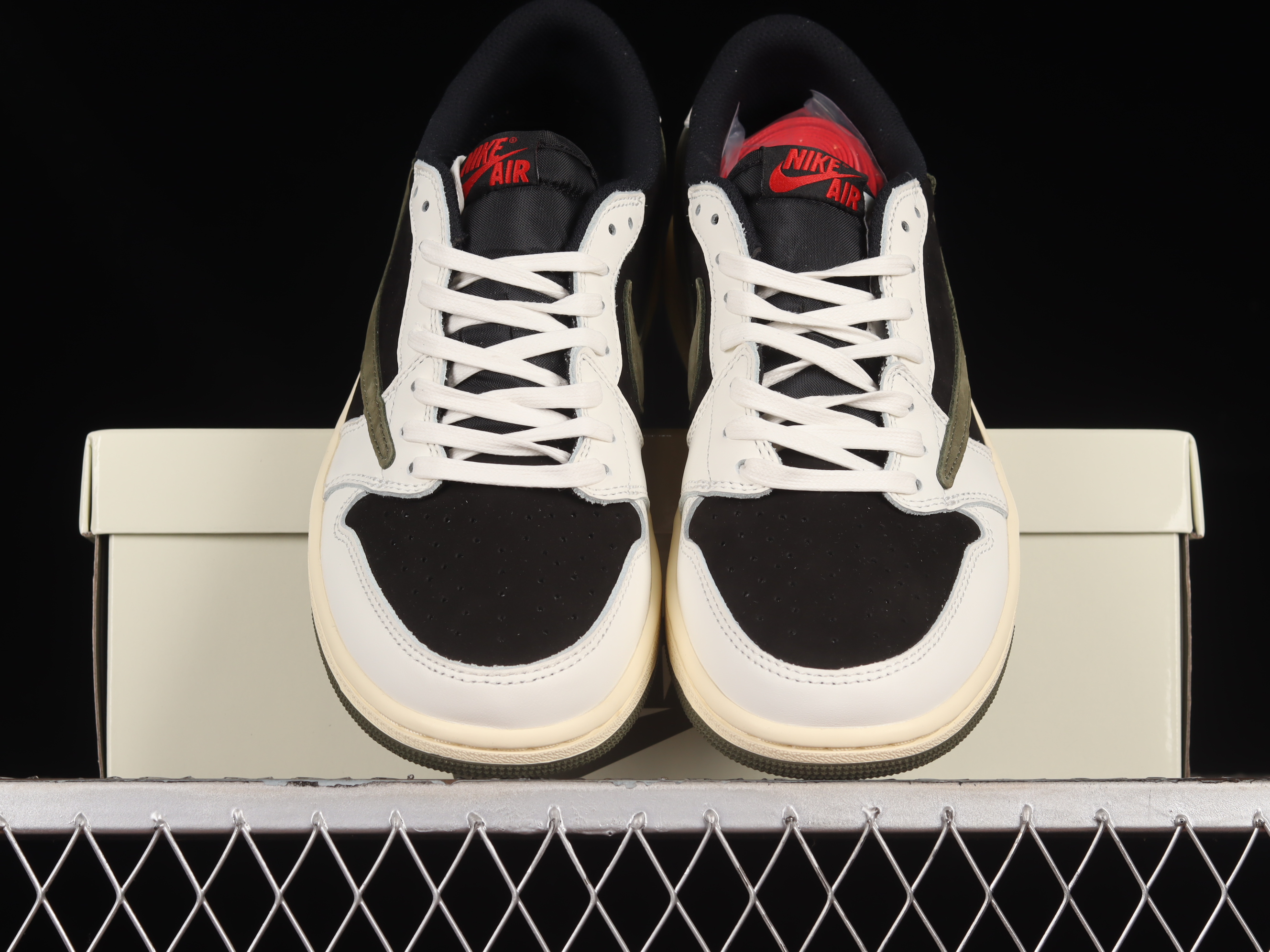 AJ1 low top