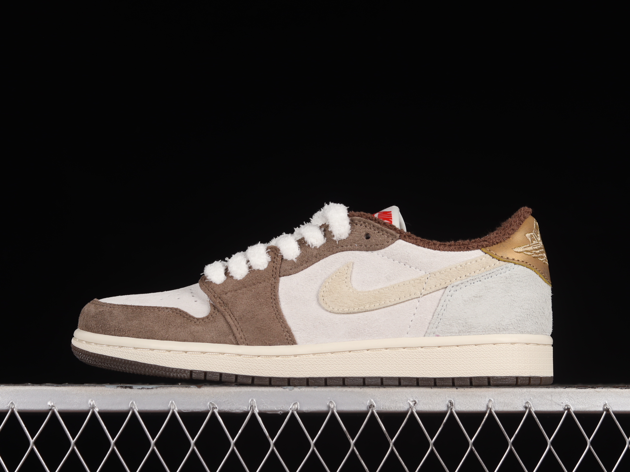 AJ1 low top
