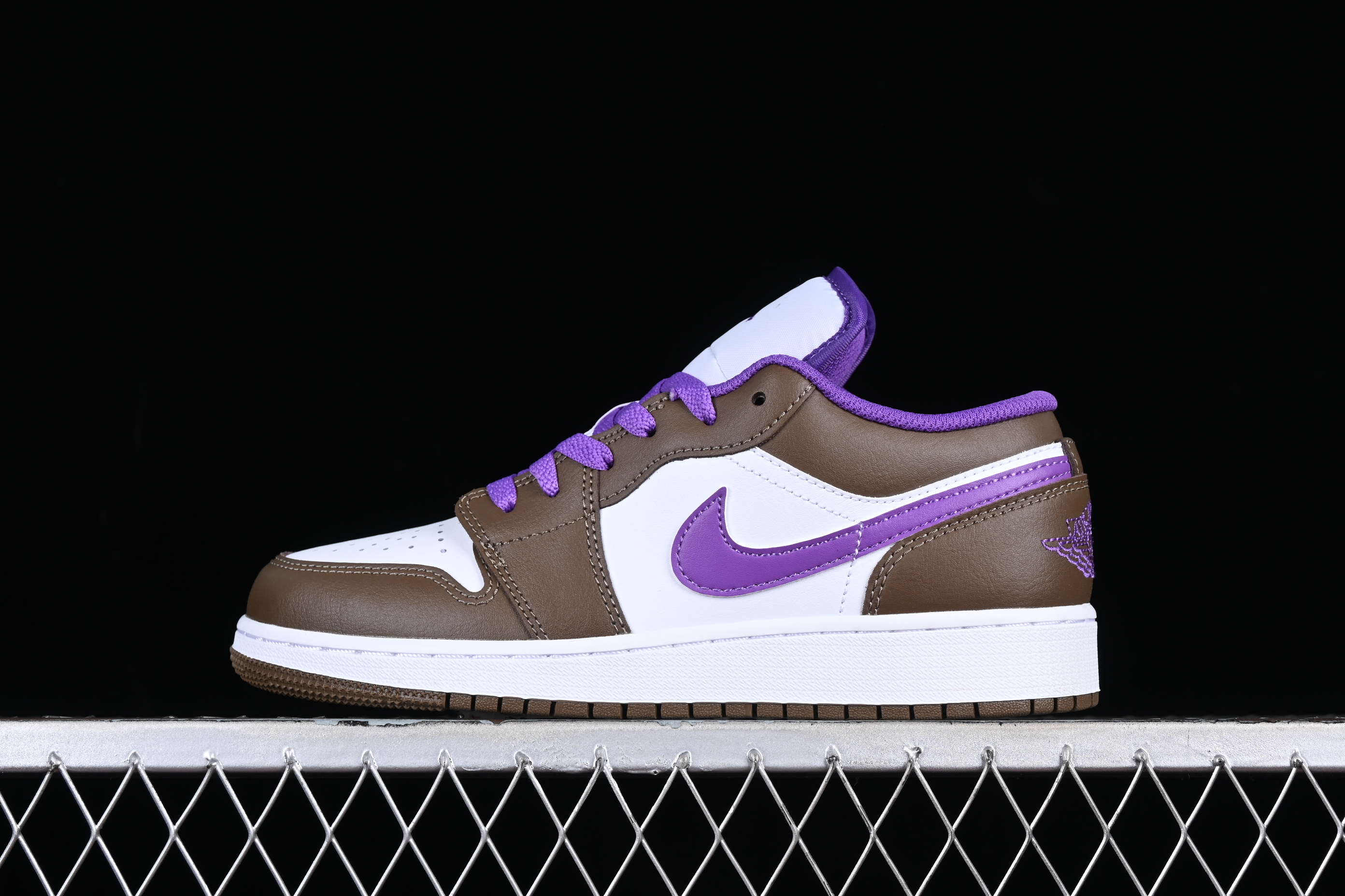 AJ1 low top