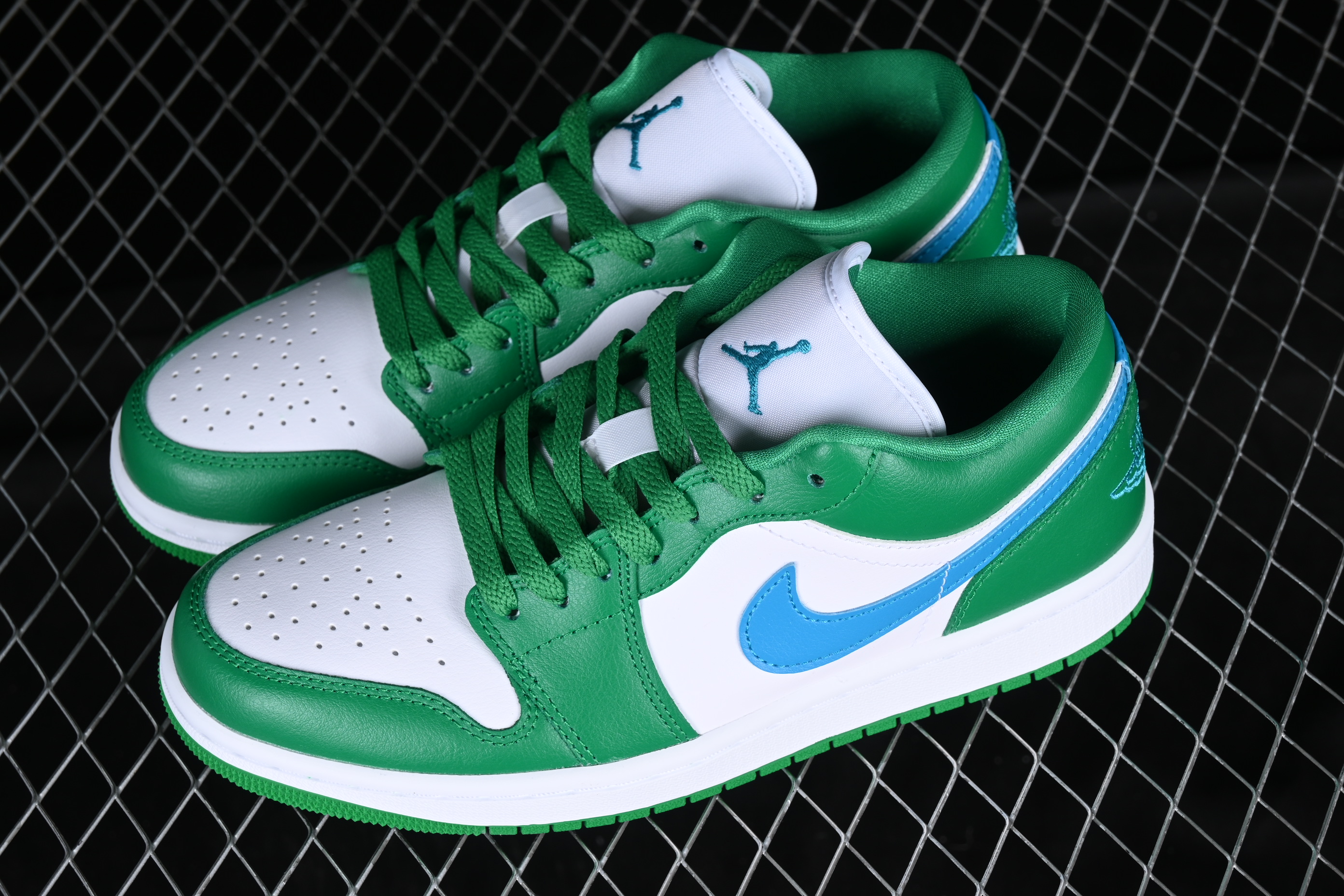 AJ1 low top