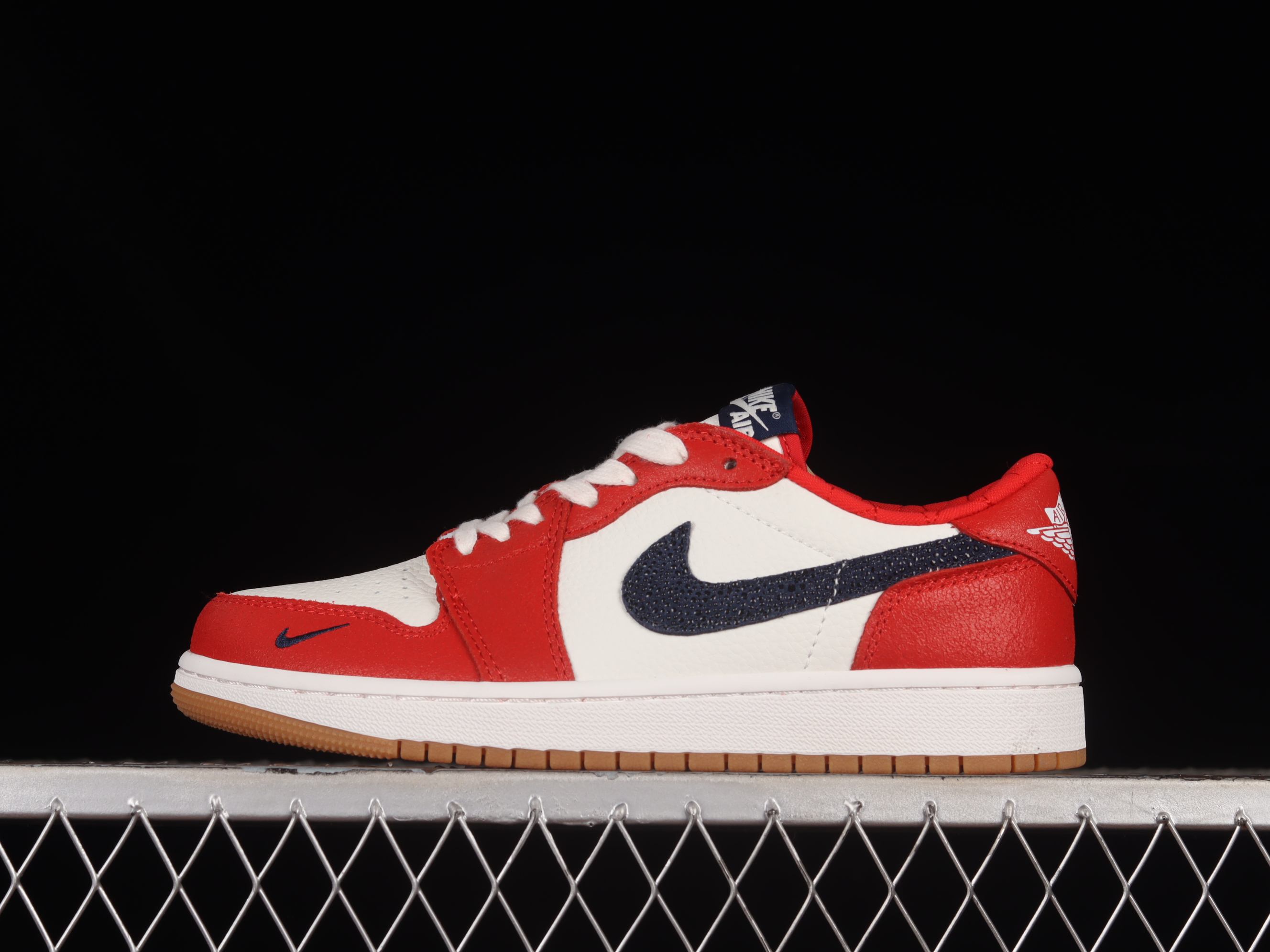 AJ1 low top