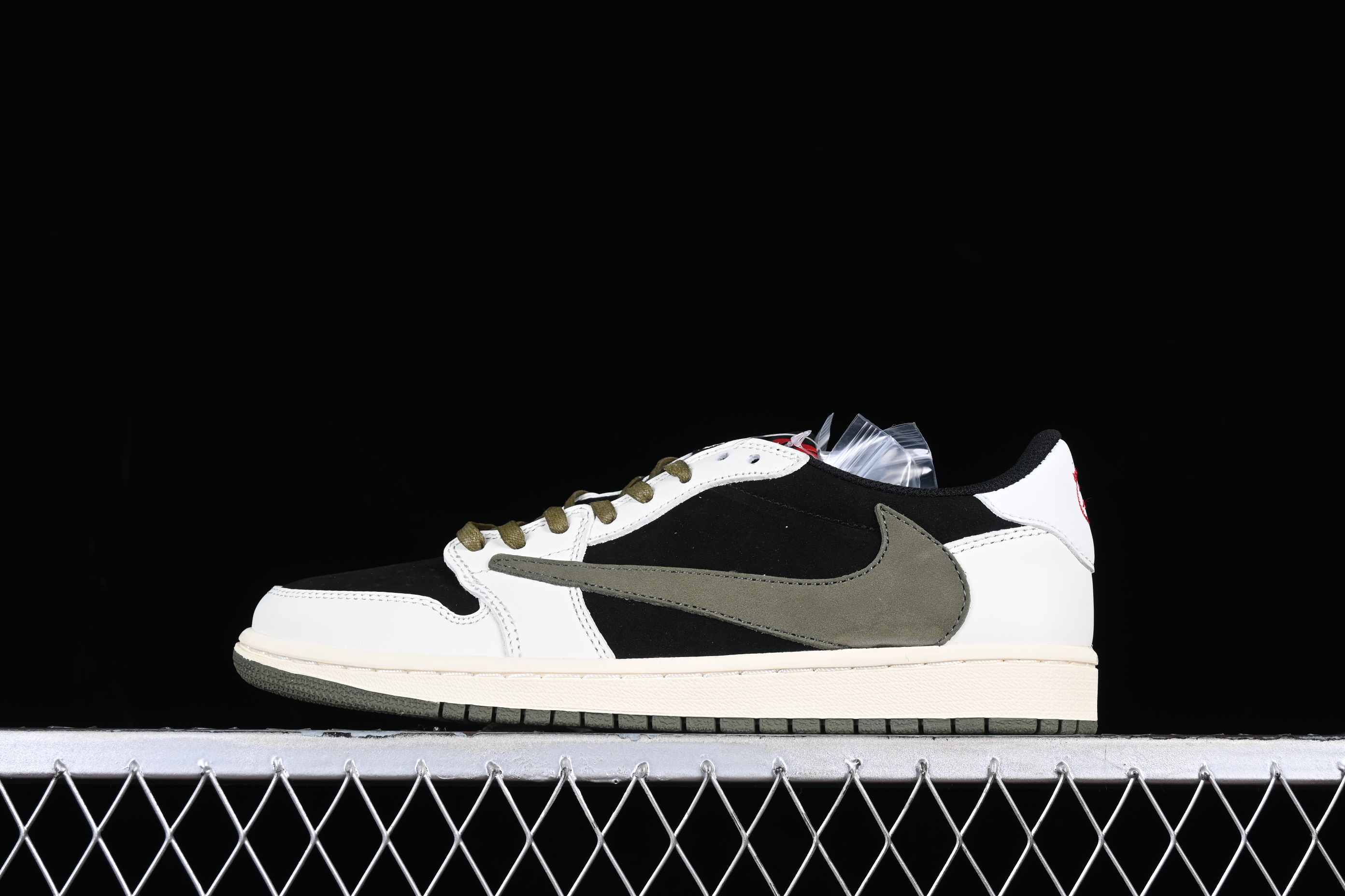AJ1 low top
