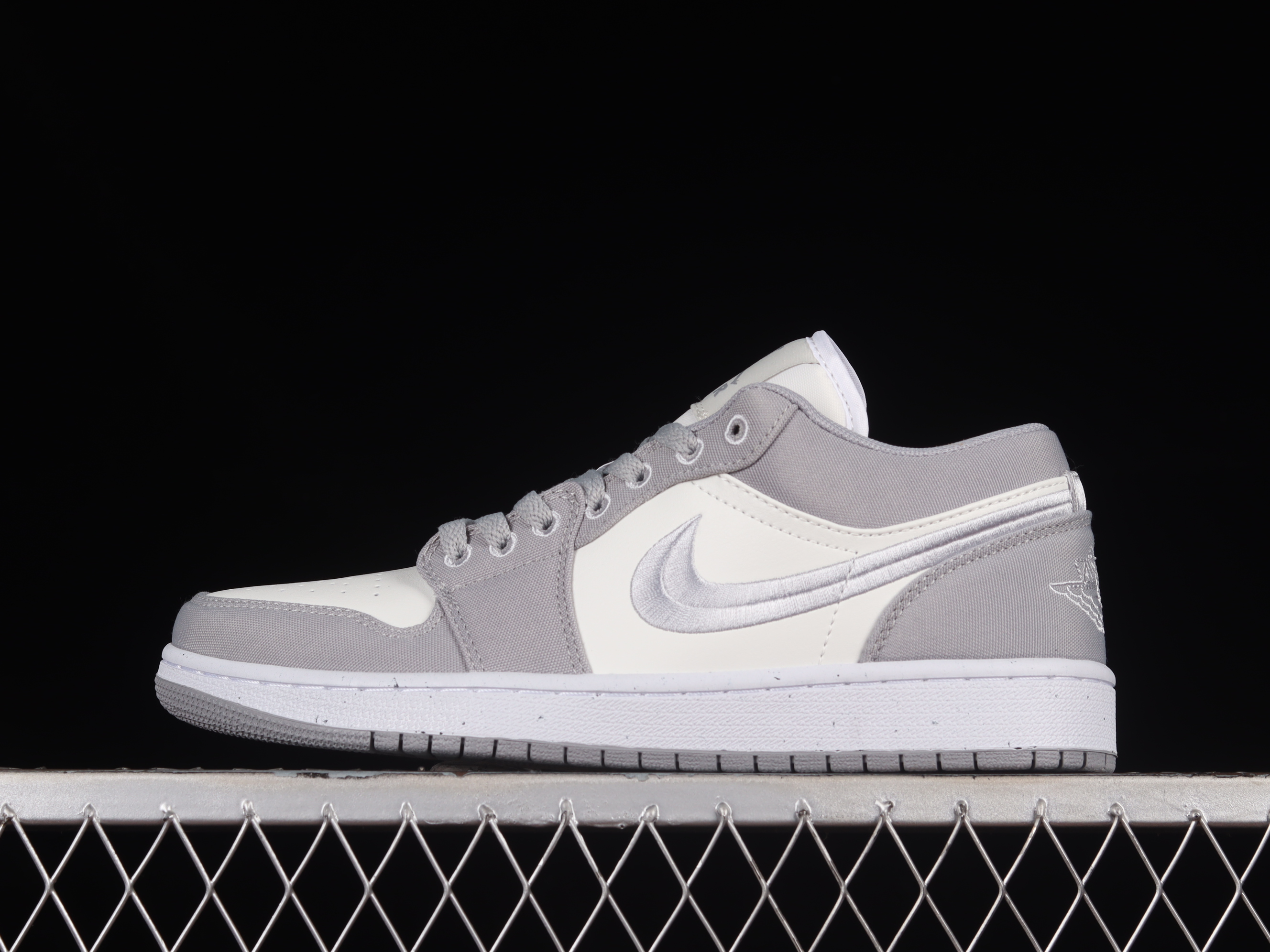 AJ1 low top