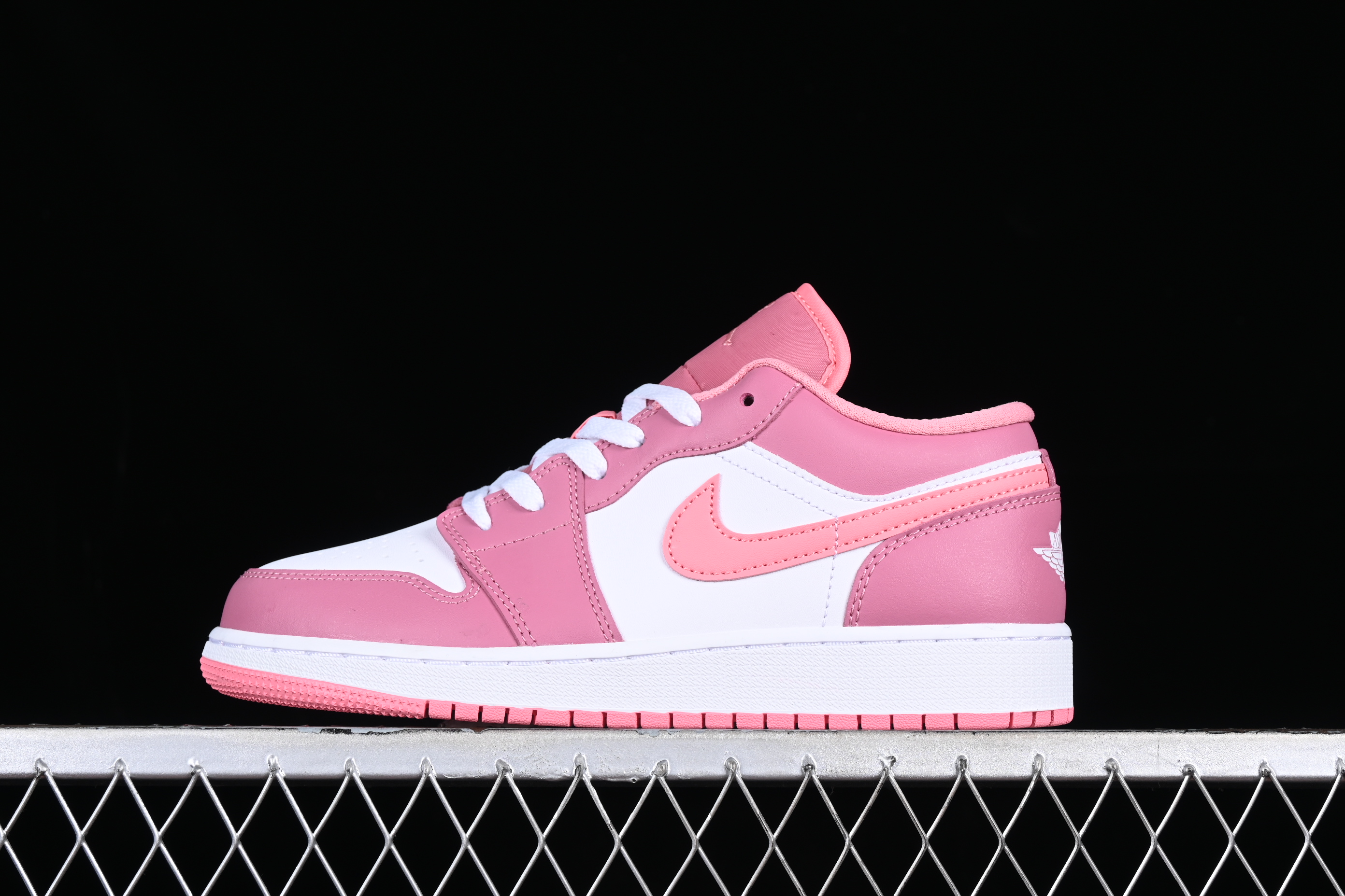 AJ1 low top