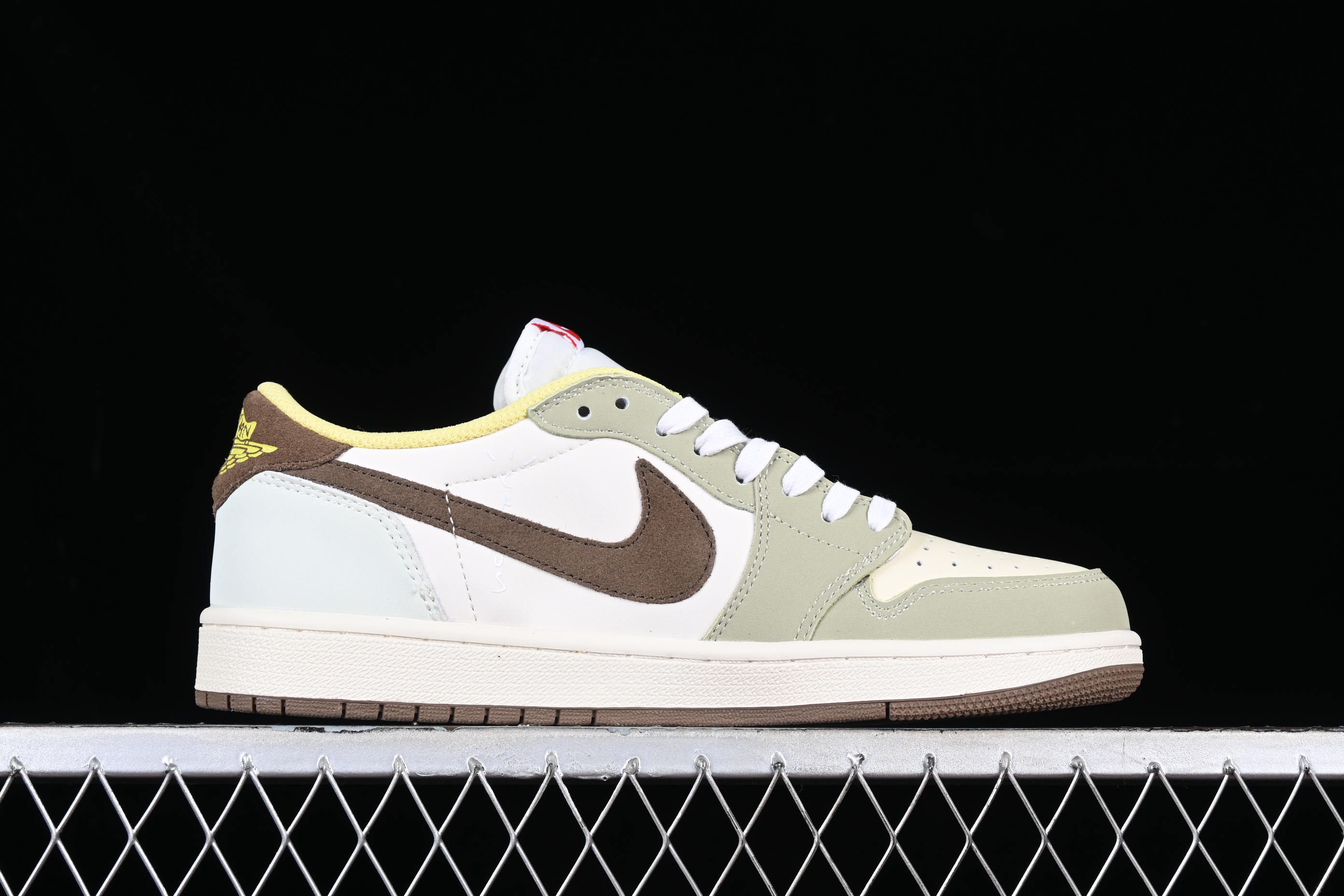 AJ1 low top