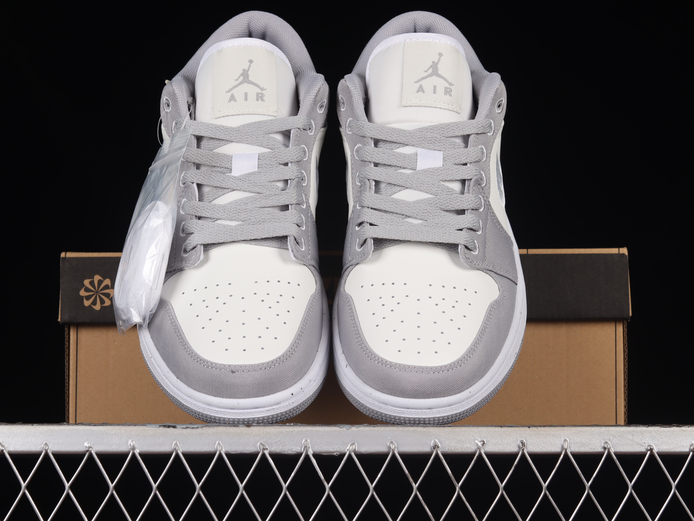 AJ1 low top