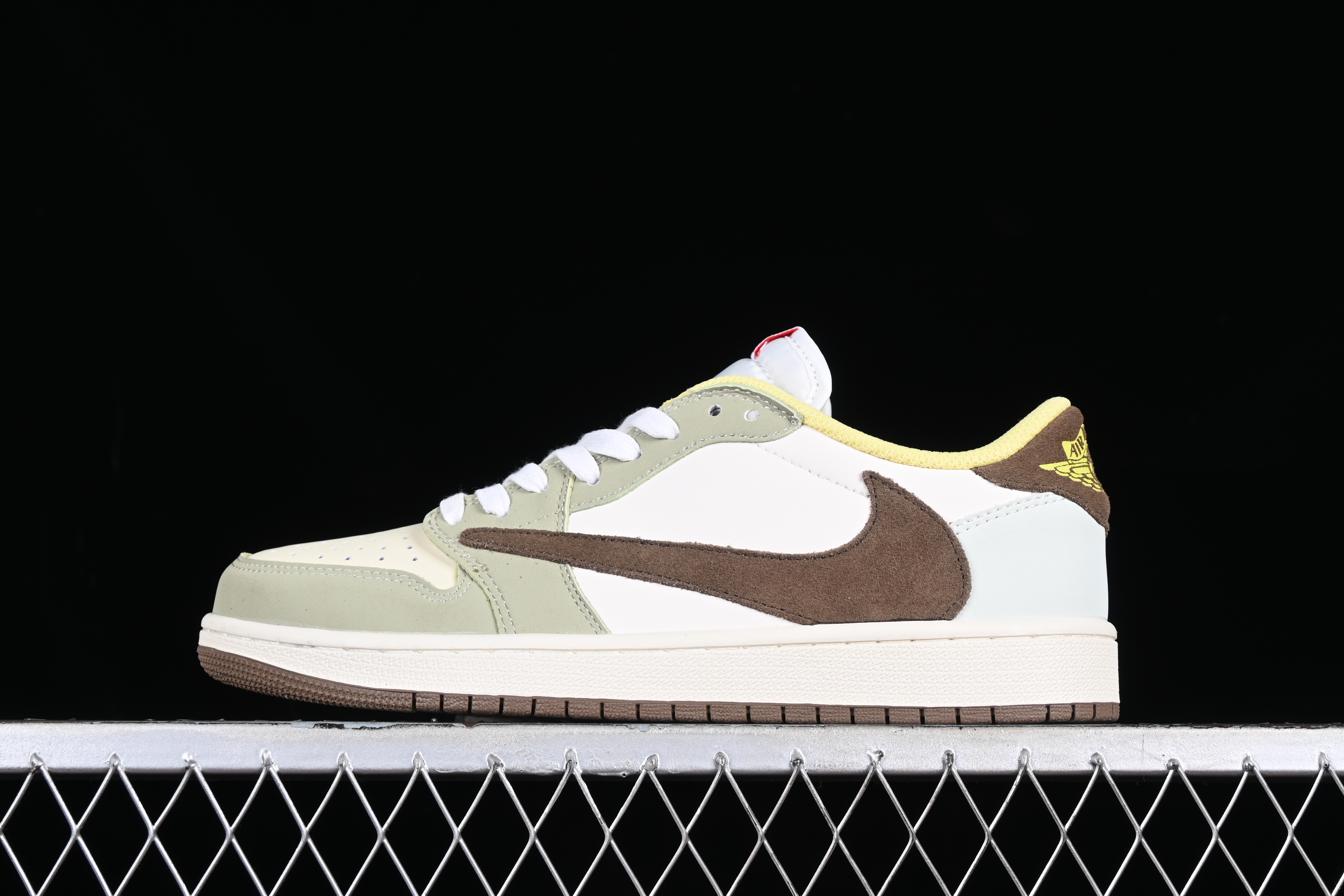 AJ1 low top