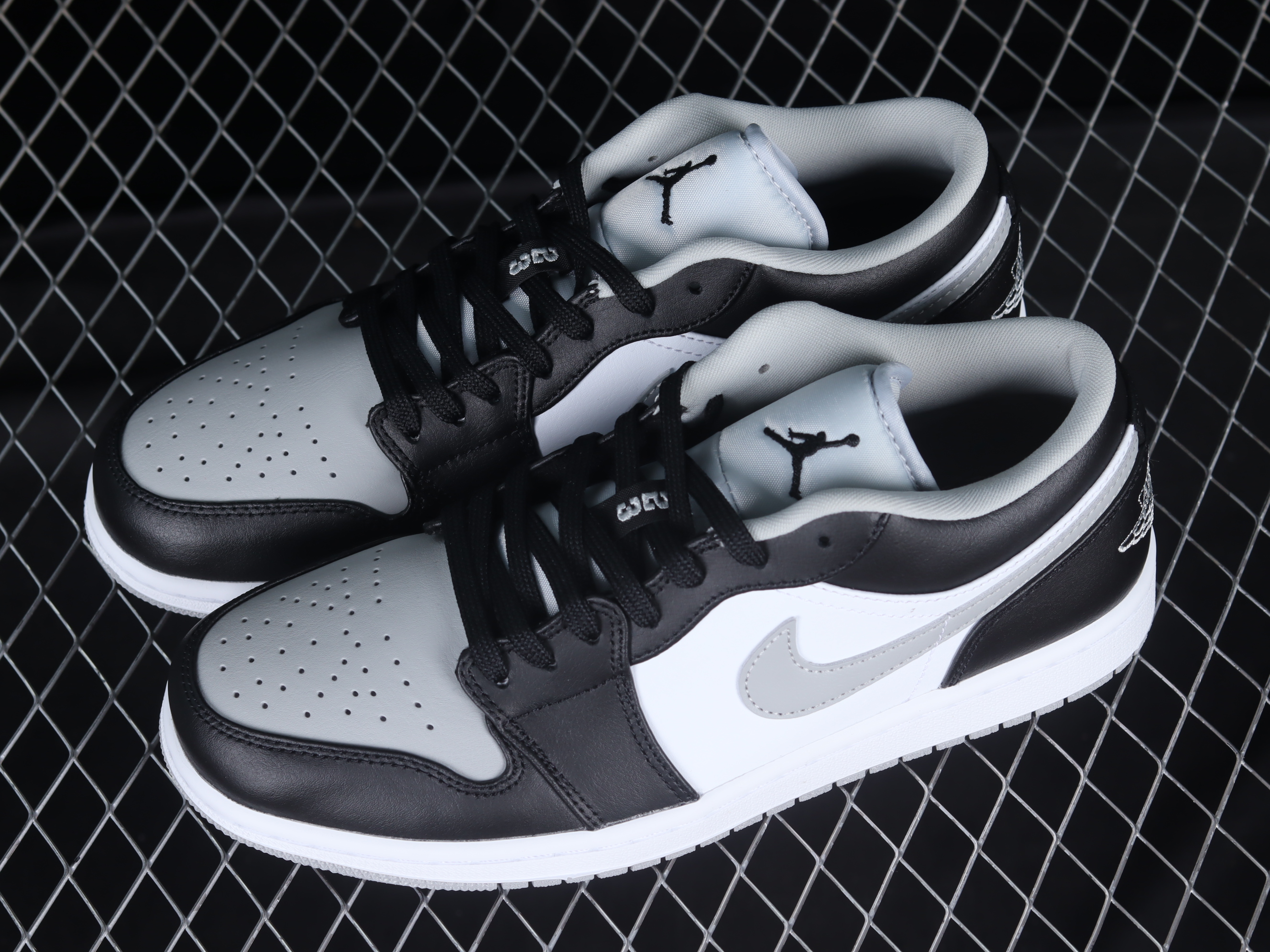 AJ1 low top