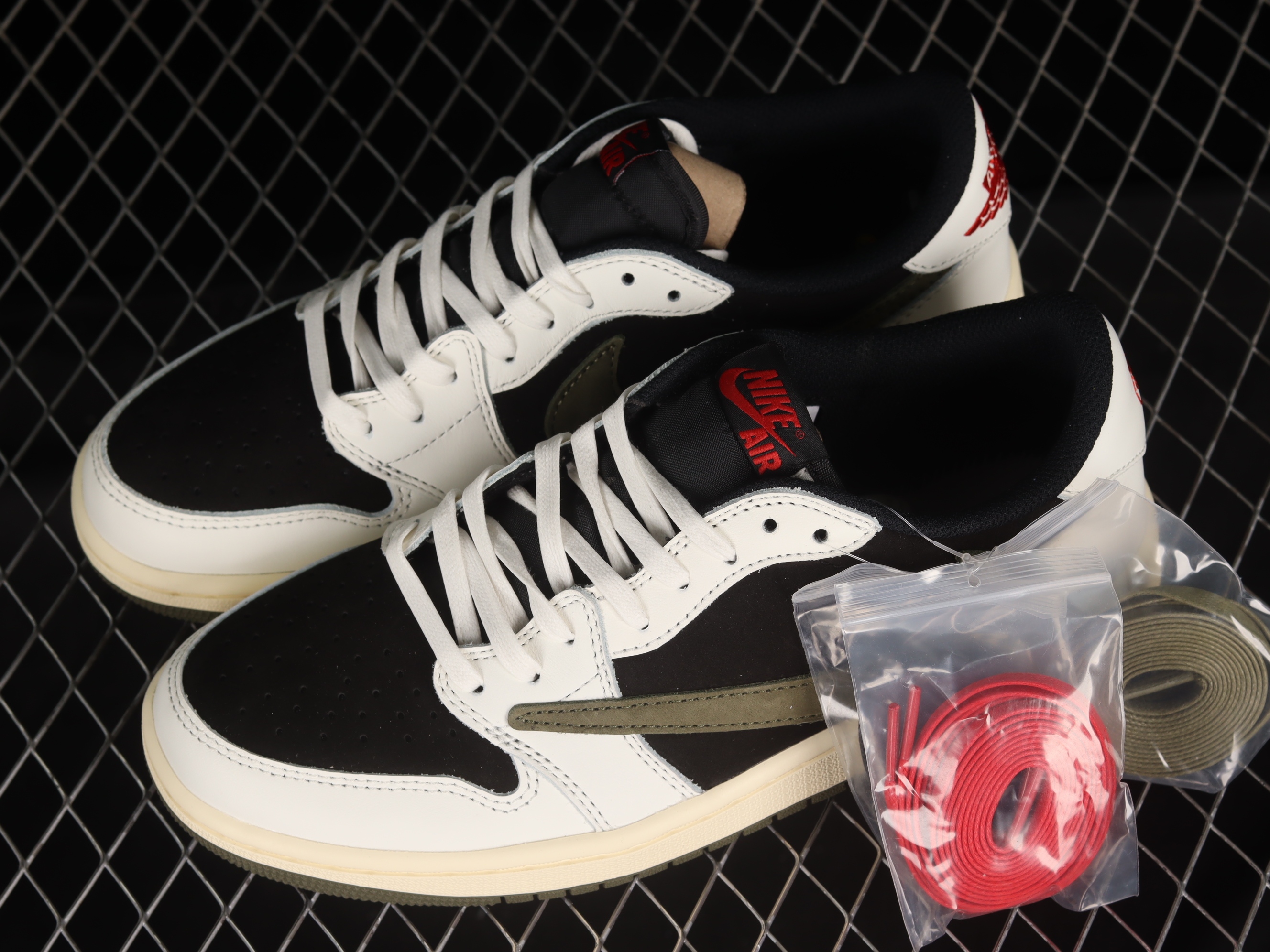 AJ1 low top